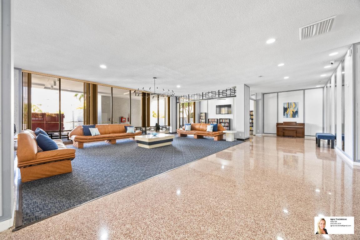 GOLDEN SURF TOWERS CONDO - Residential