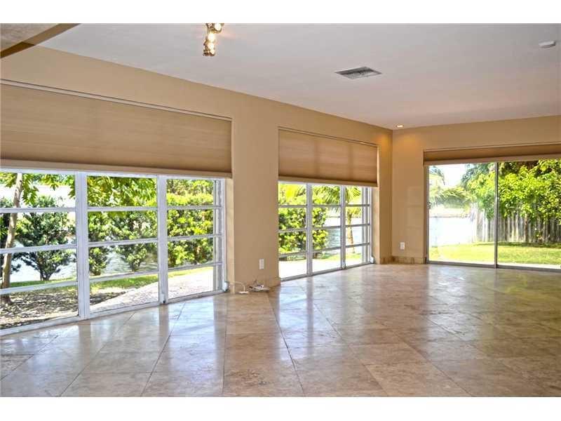 ALMAR ESTATES RESUB 32-36 - Residential Lease