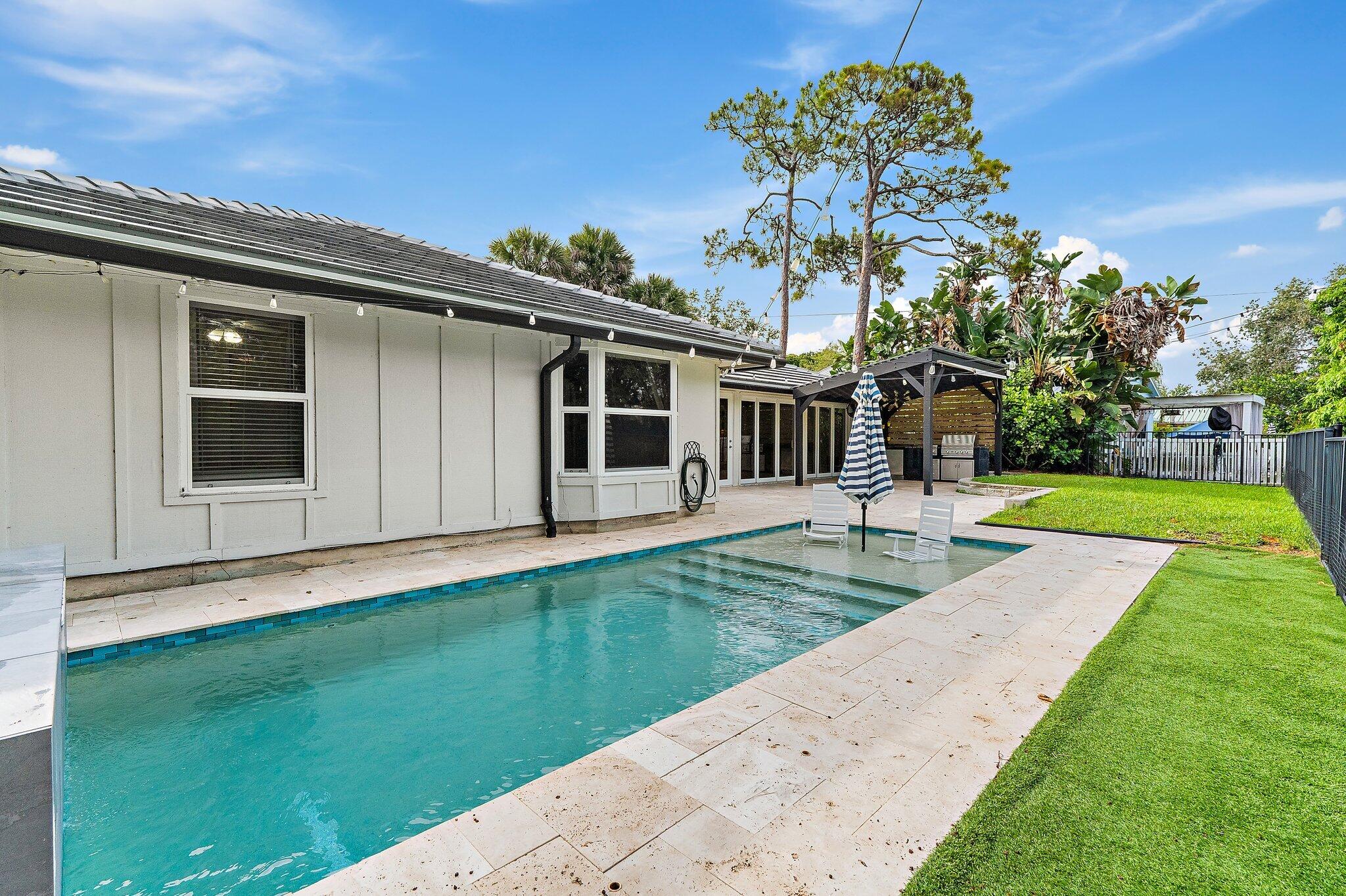 SHORES 1 - Residential