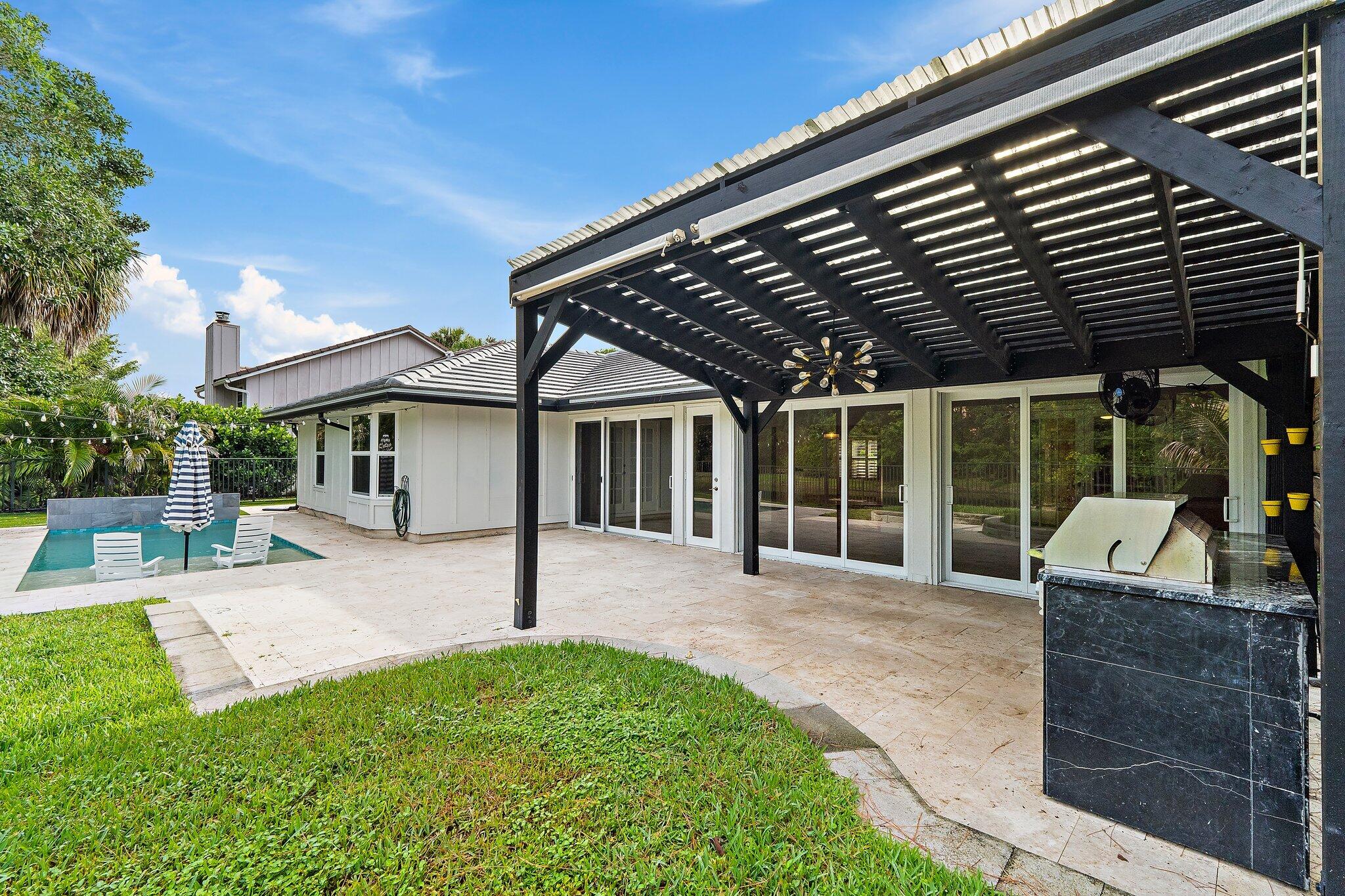 SHORES 1 - Residential