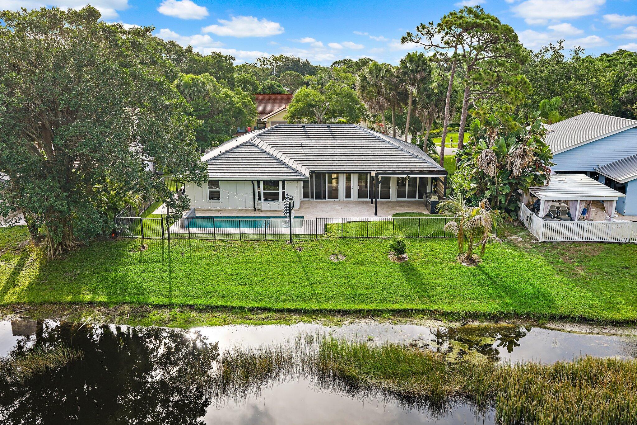 SHORES 1 - Residential