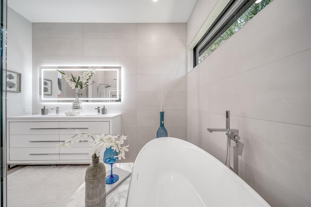 LAKE IDA SHORES 1ST ADD - Residential