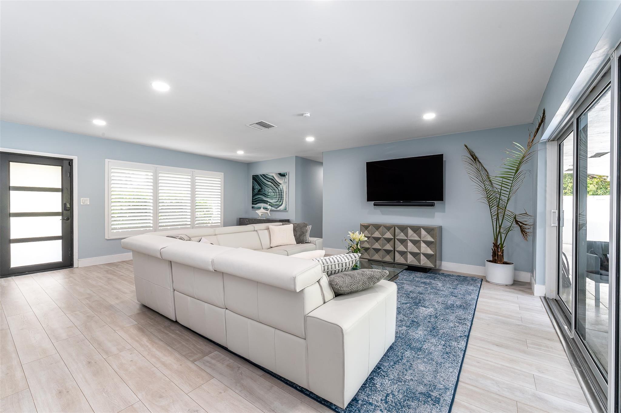 Pompano Isles 27-15 B - Residential