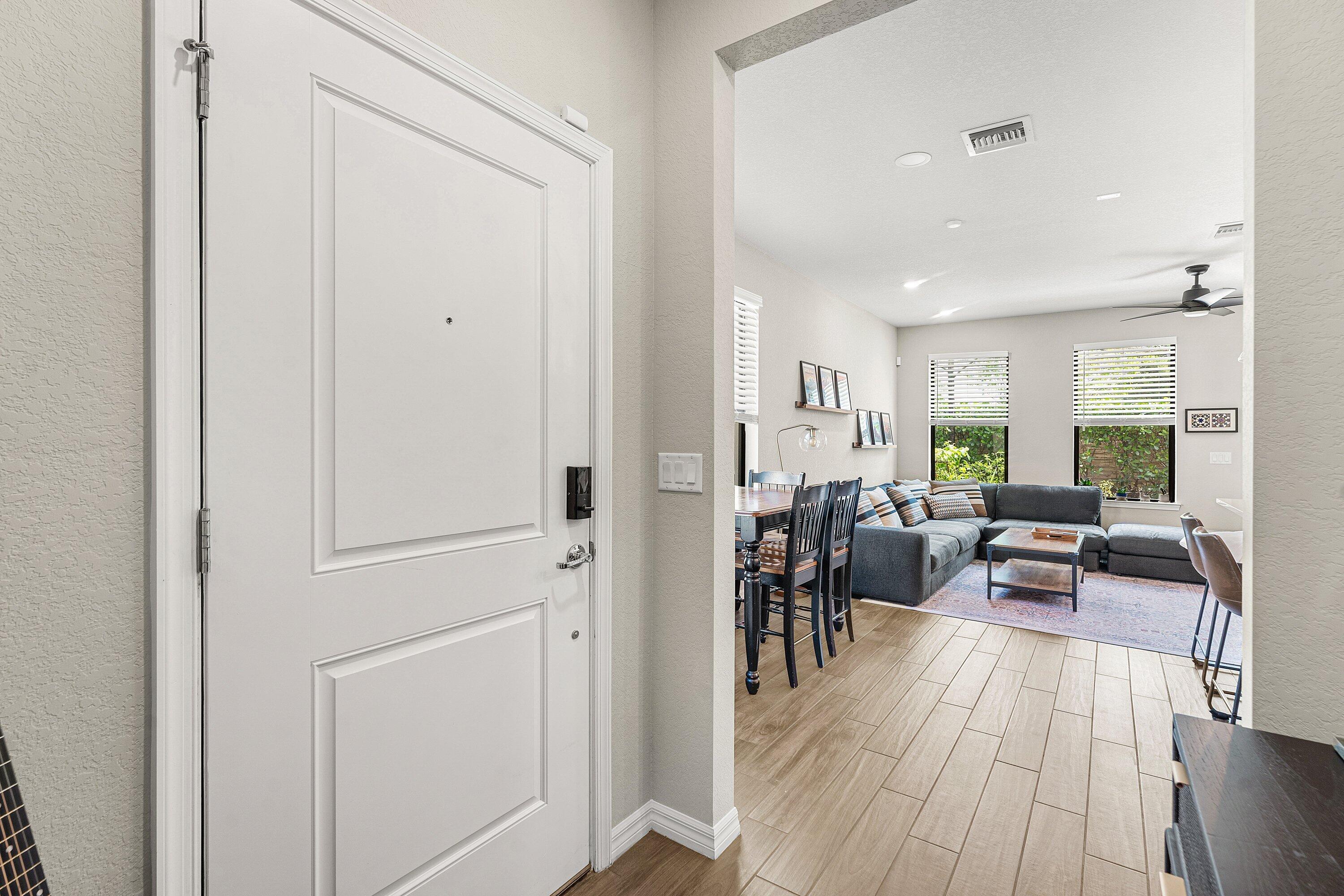 PRESTON SQUARE - Residential