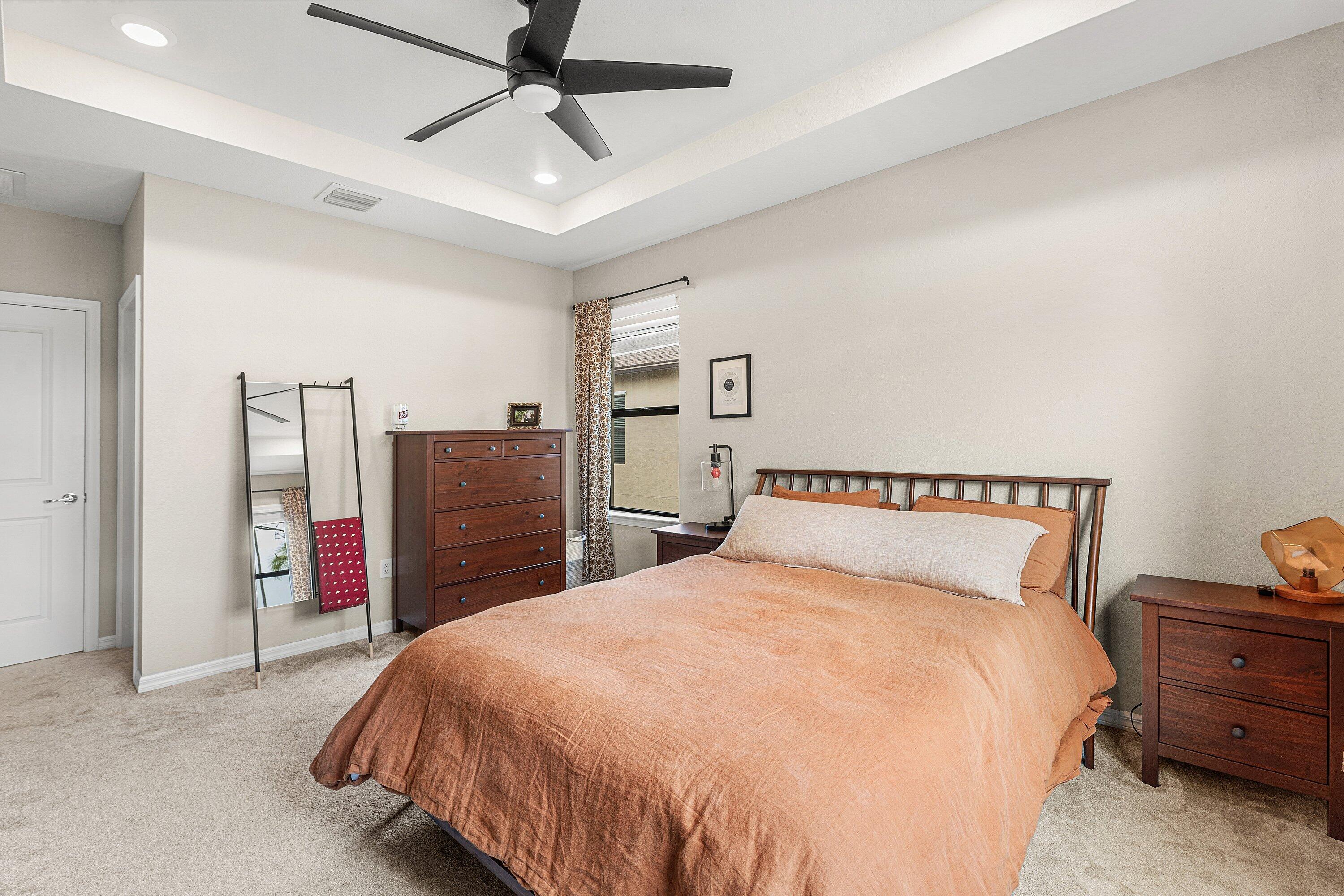 PRESTON SQUARE - Residential