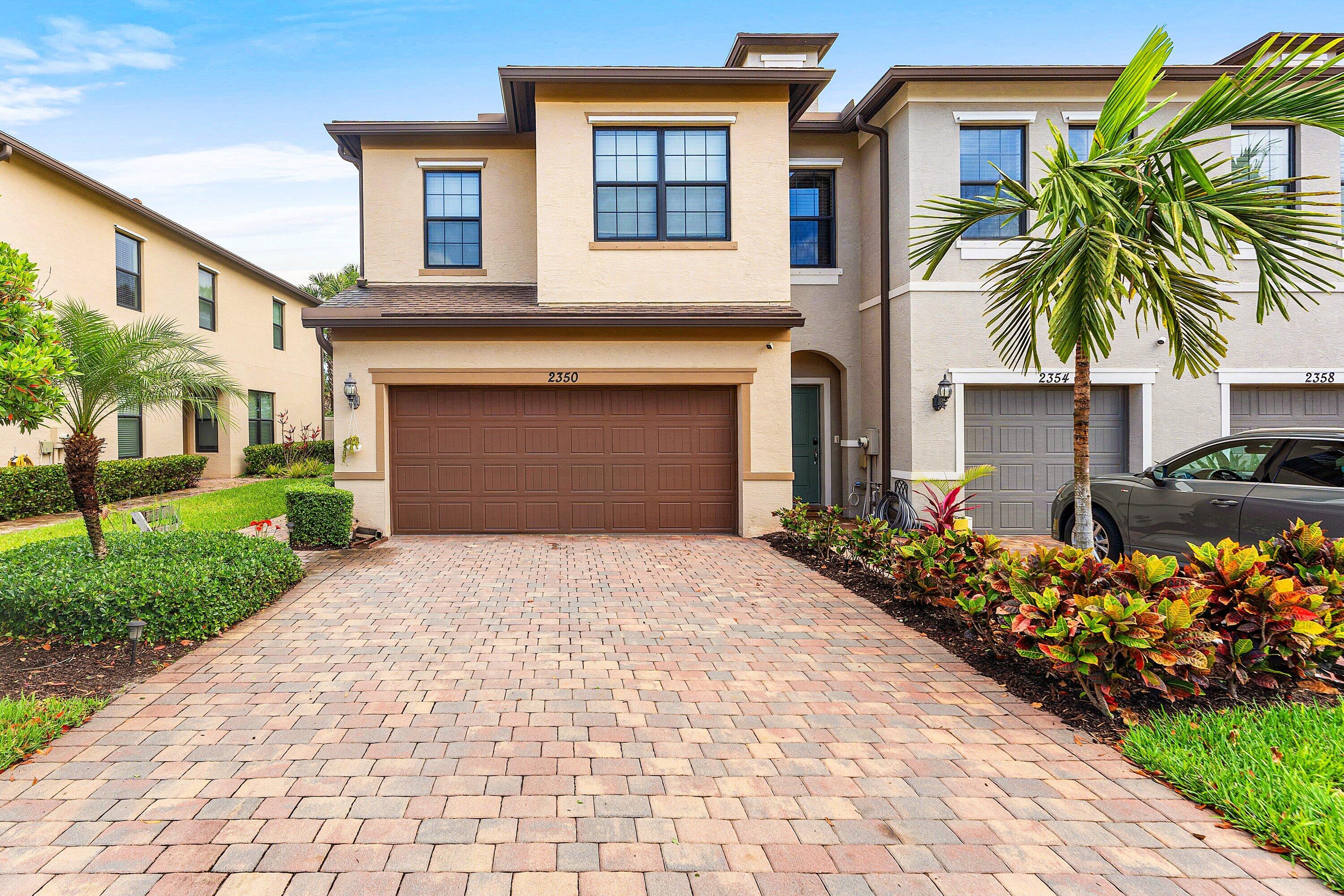 PRESTON SQUARE - Residential