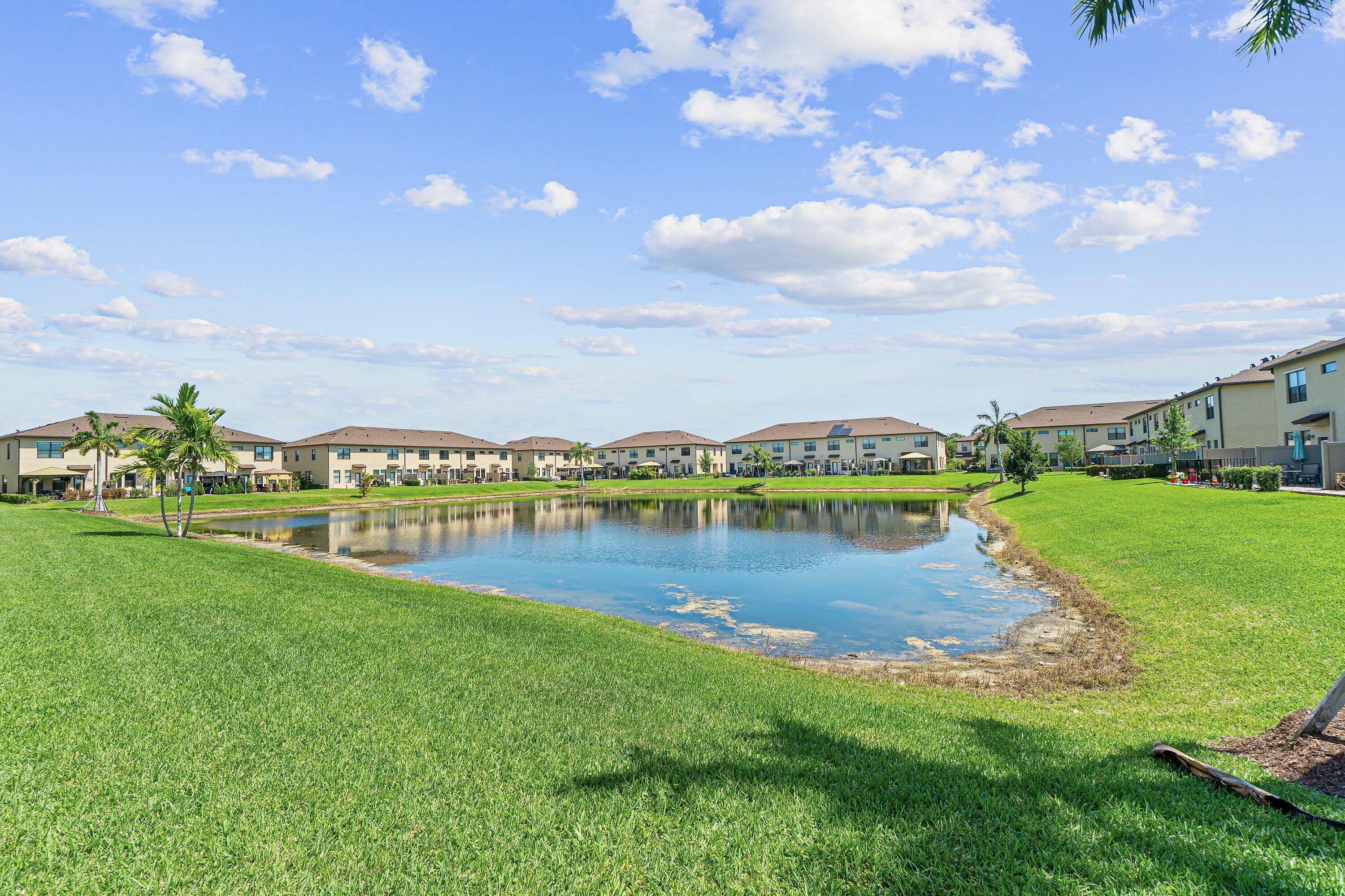 PRESTON SQUARE - Residential