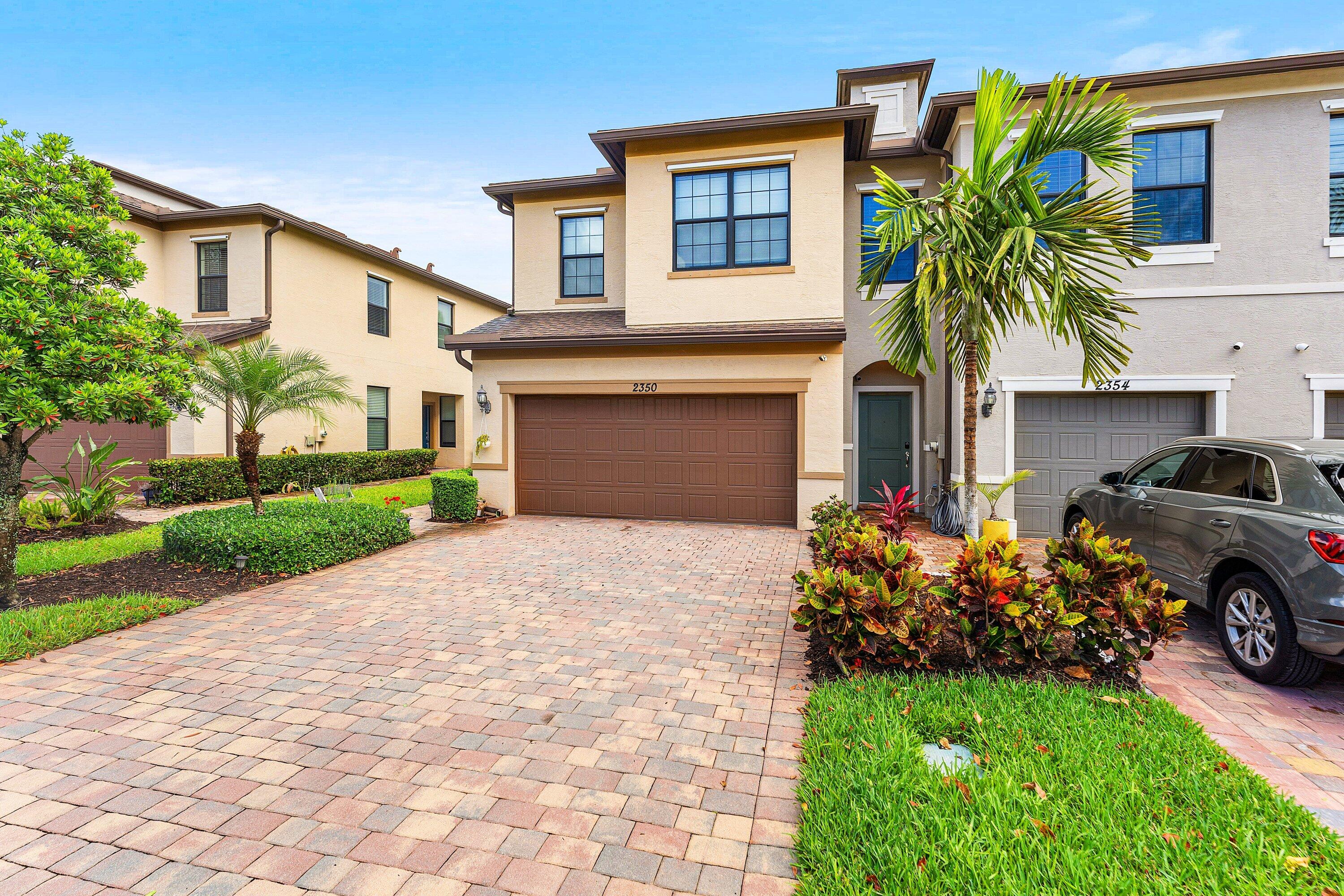 PRESTON SQUARE - Residential