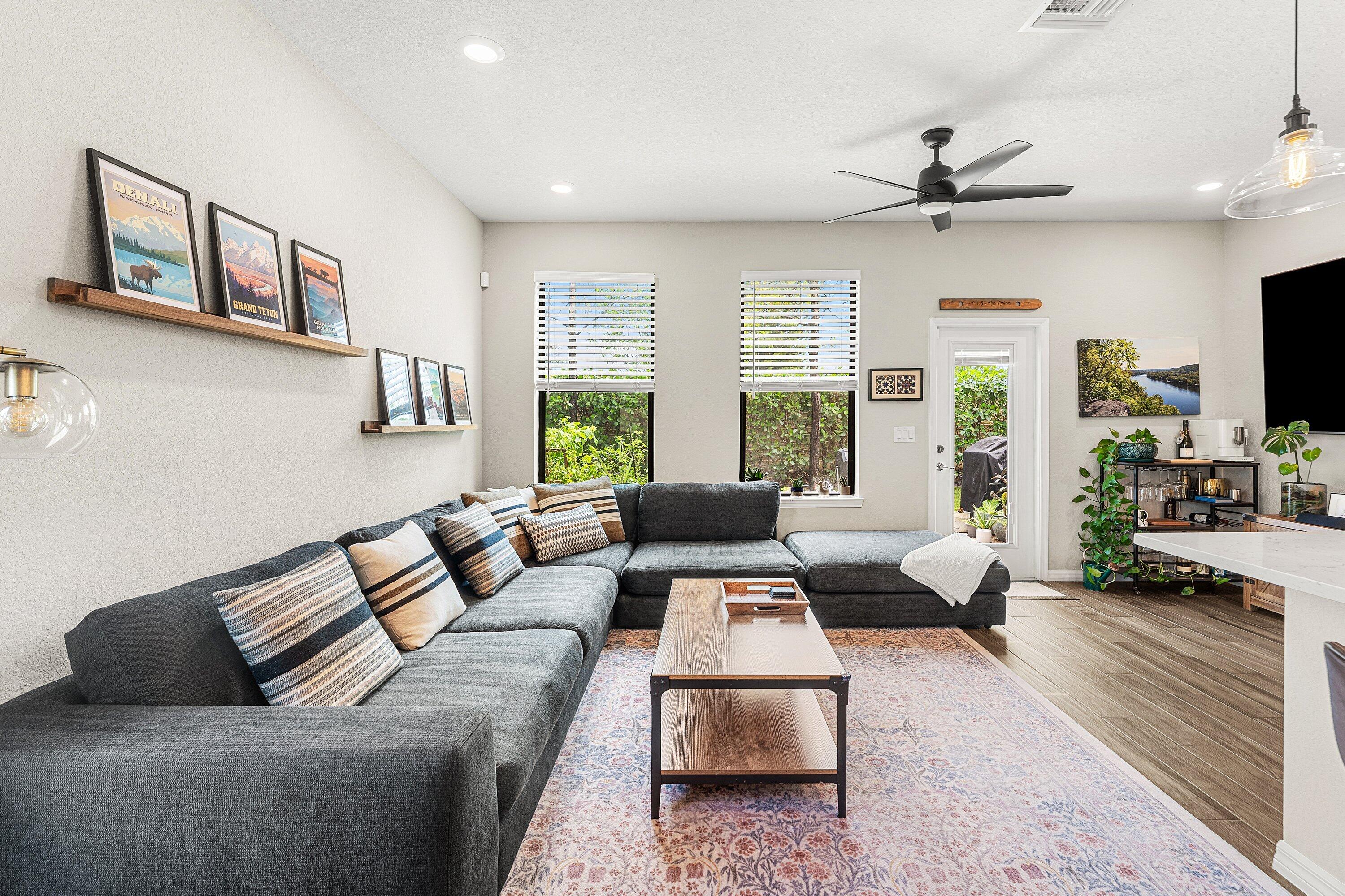 PRESTON SQUARE - Residential