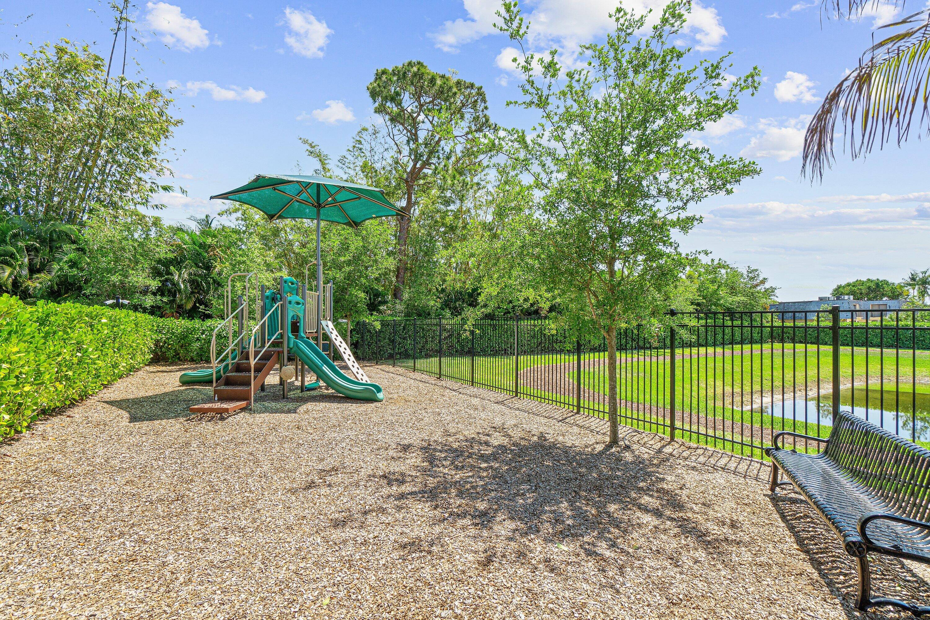 PRESTON SQUARE - Residential