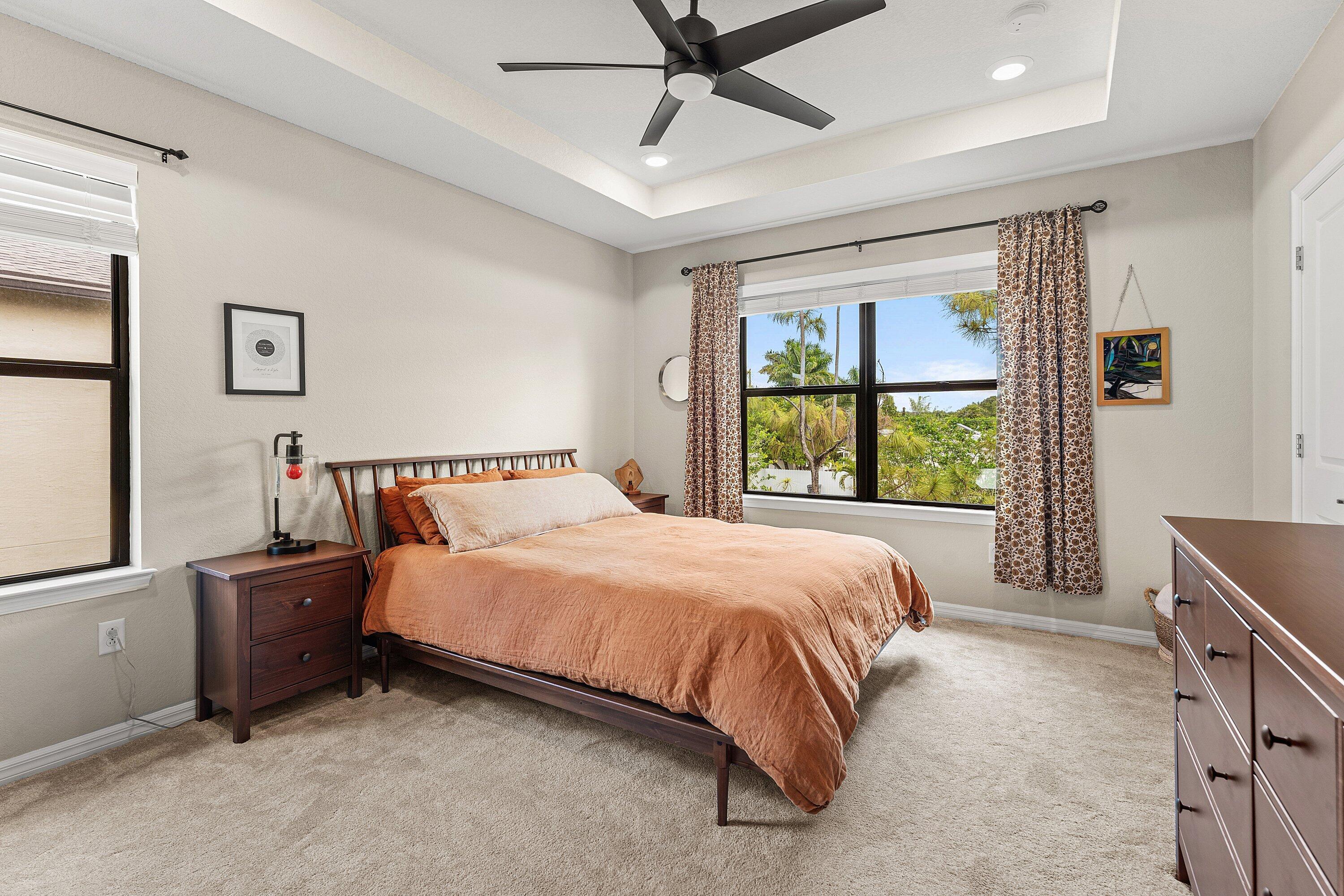 PRESTON SQUARE - Residential