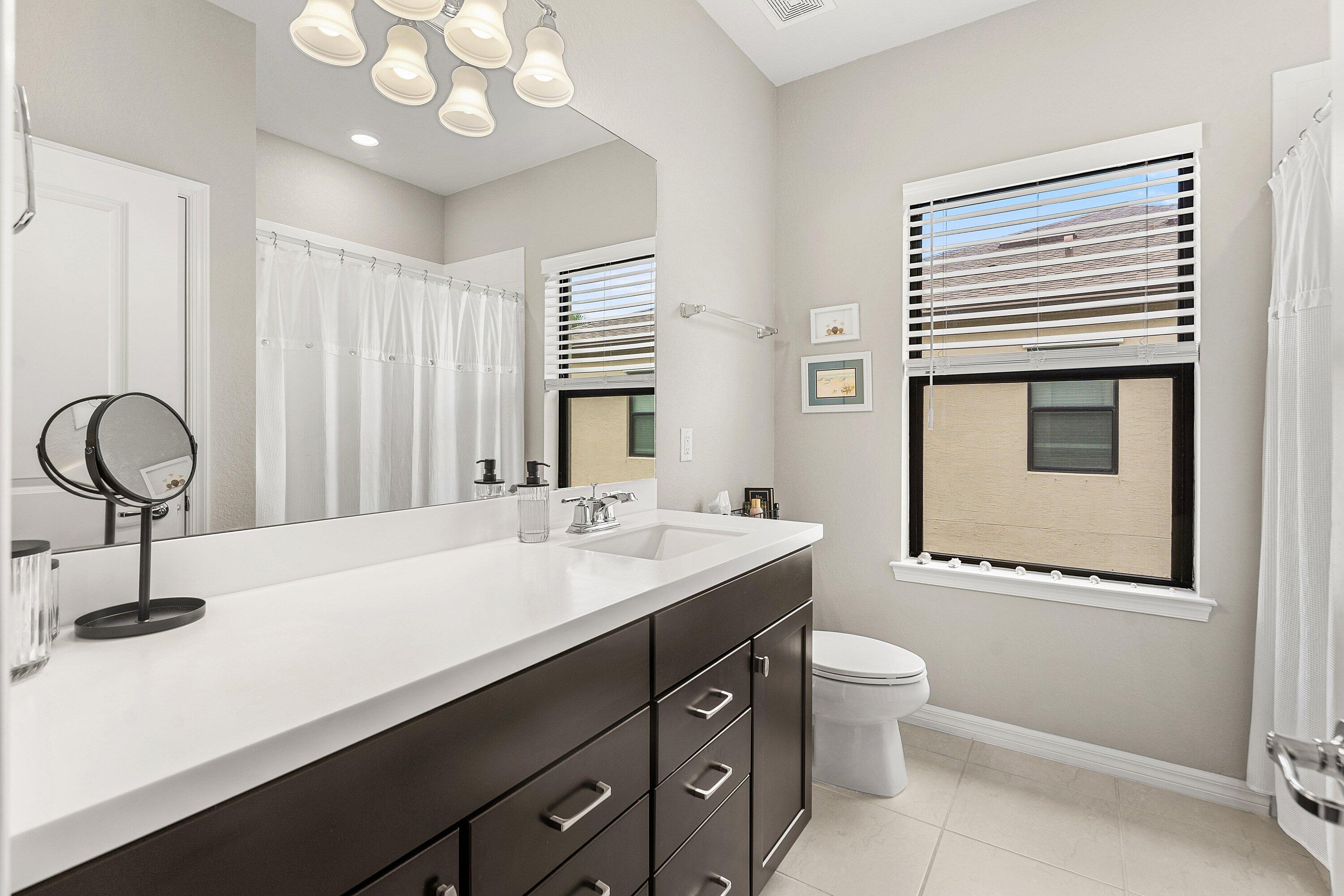 PRESTON SQUARE - Residential