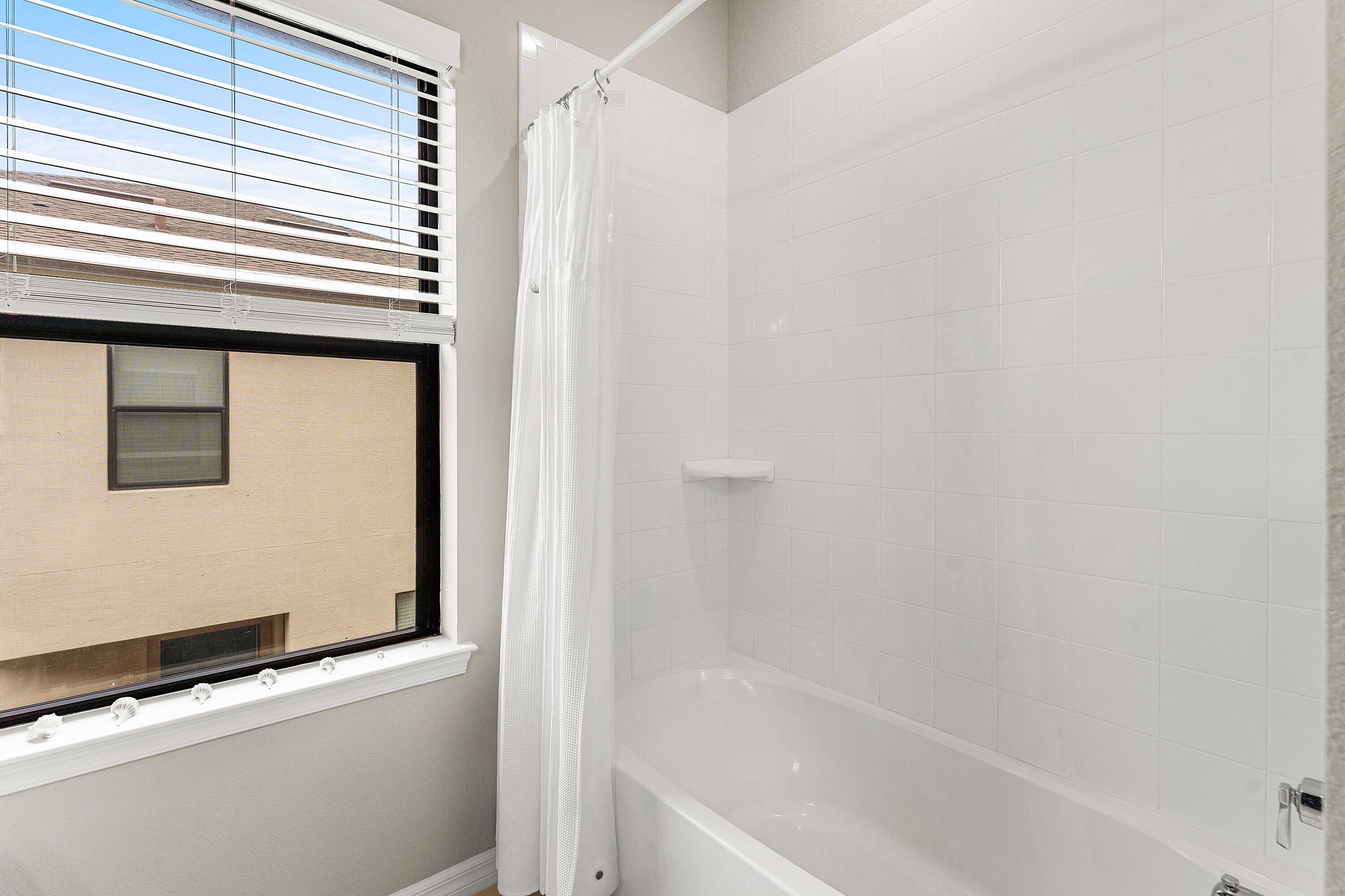 PRESTON SQUARE - Residential