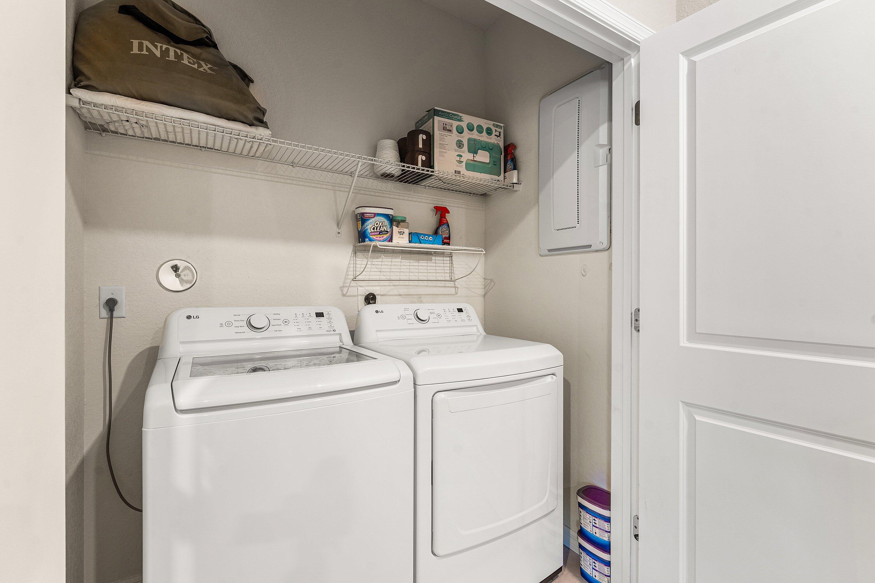 PRESTON SQUARE - Residential