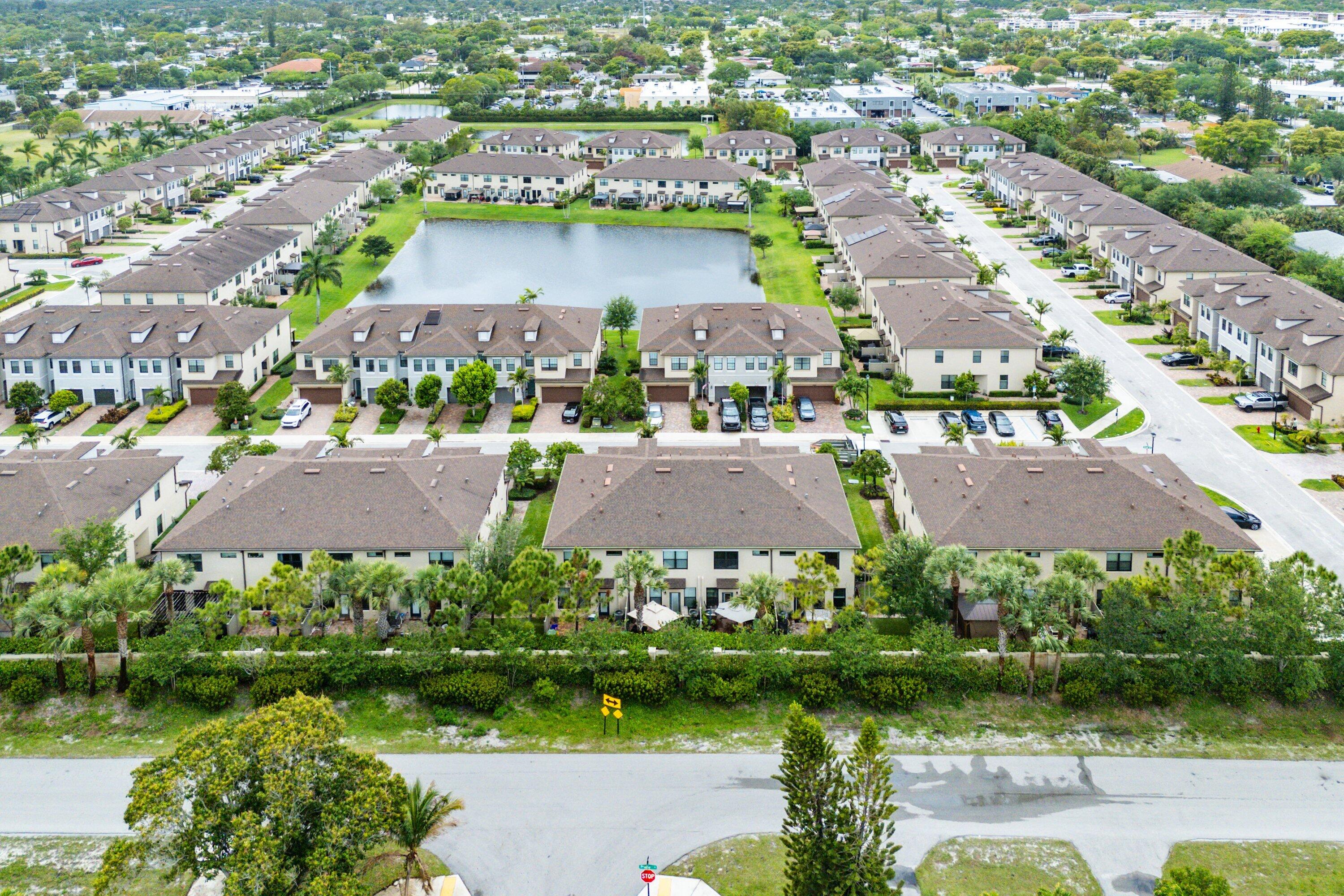 PRESTON SQUARE - Residential