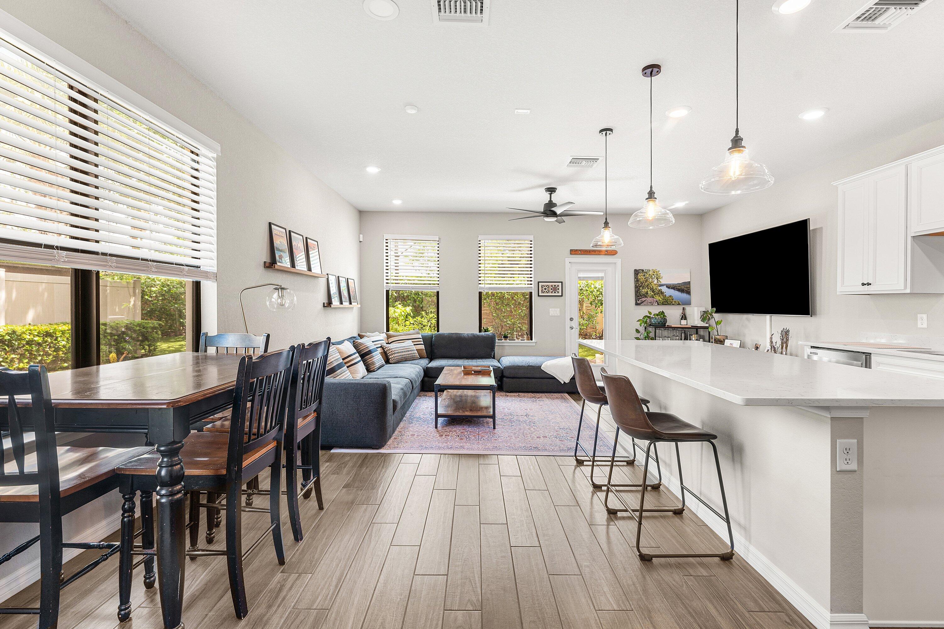 PRESTON SQUARE - Residential