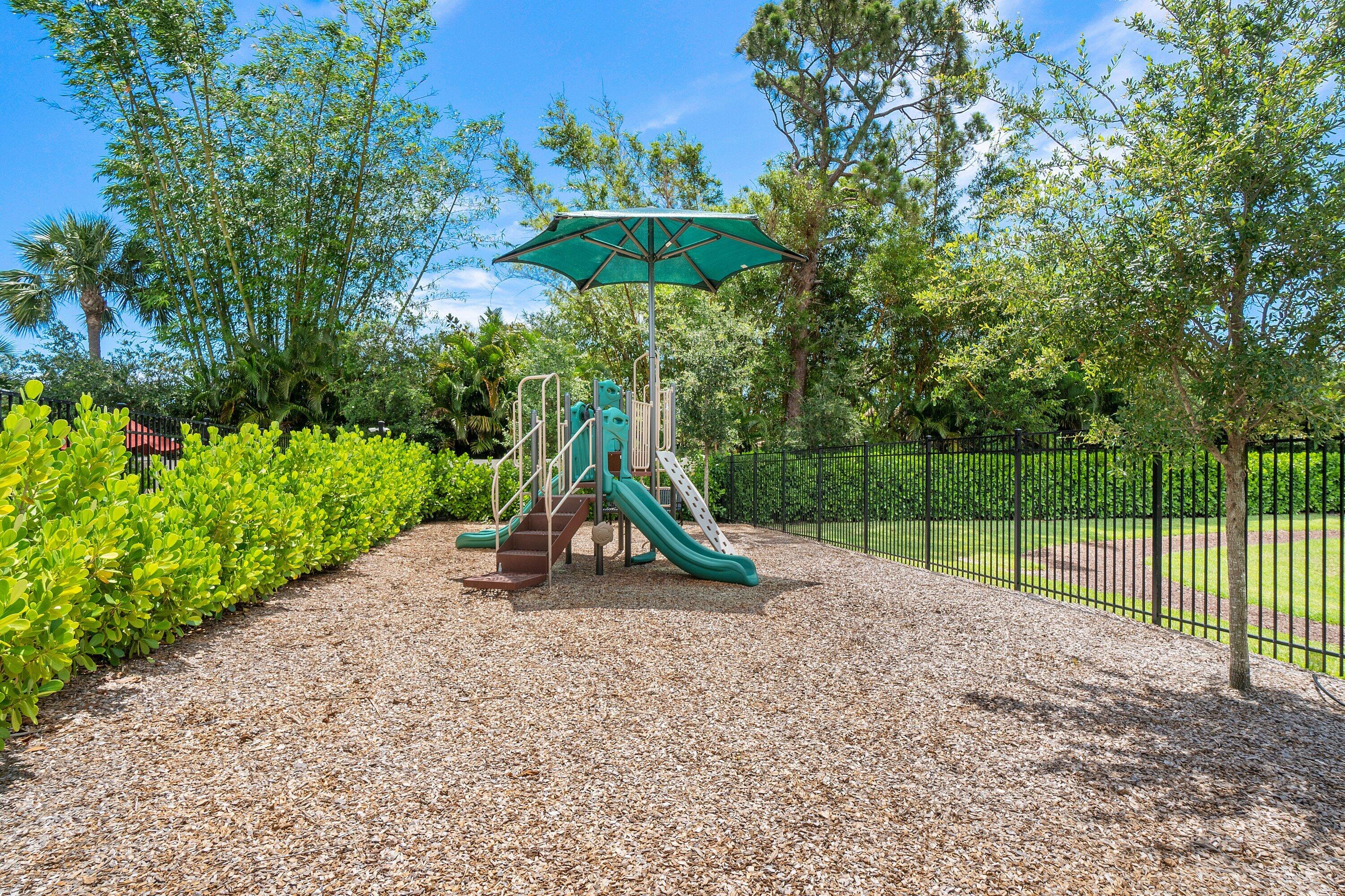 PRESTON SQUARE - Residential