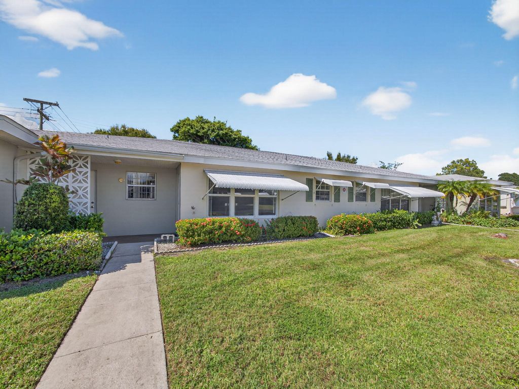 Photo of 111 Lakes End Drive #B, Fort Pierce, FL 34982 (MLS # R11133581)