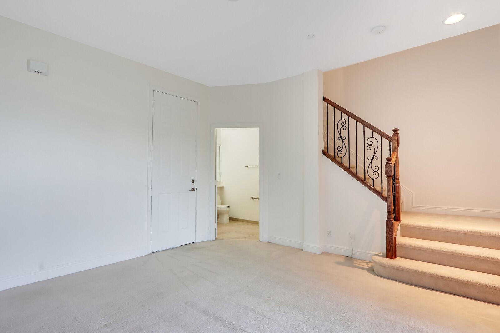 CIELO TOWNHOMES AT SHOPS - Residential Lease