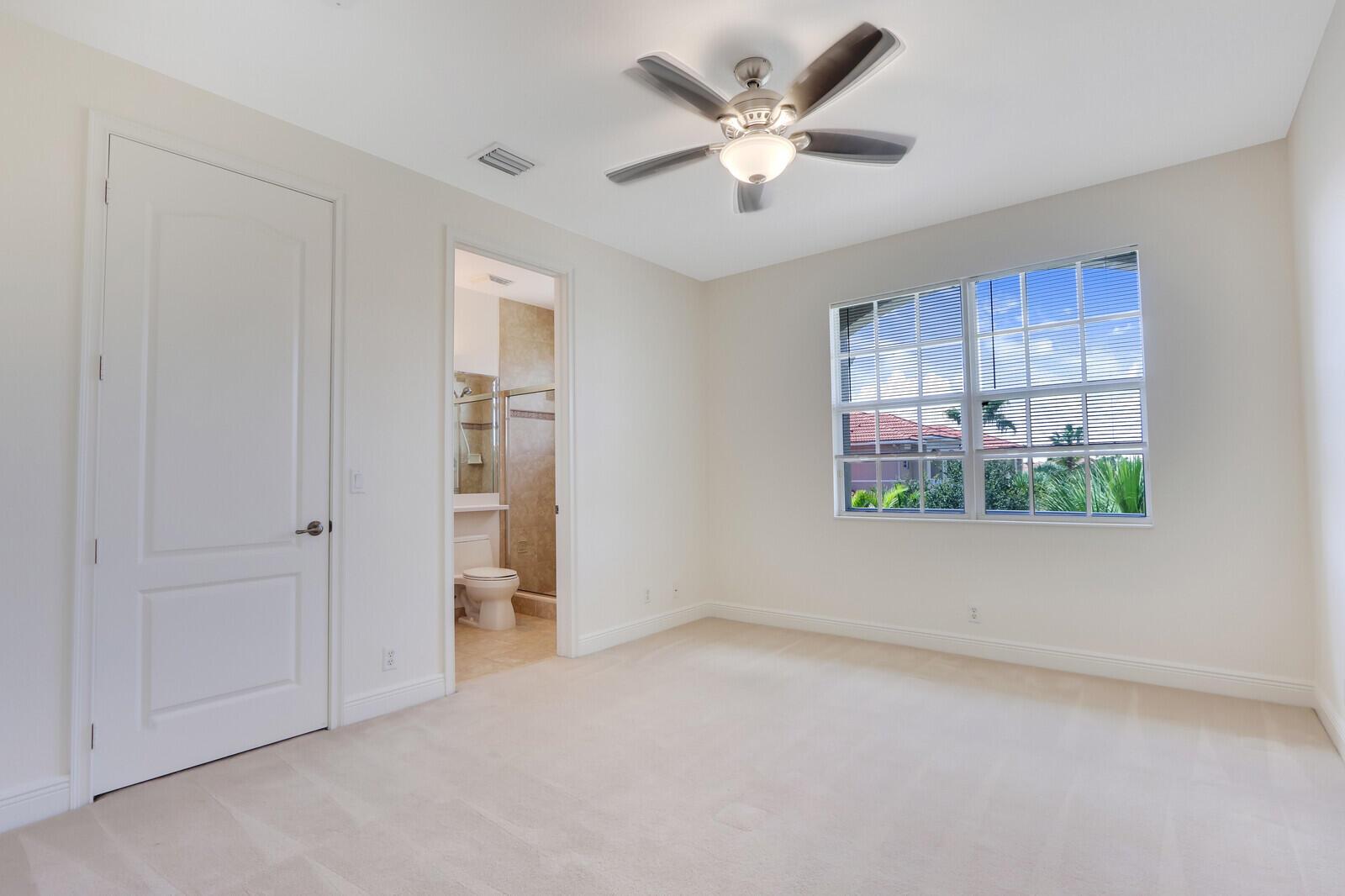 CIELO TOWNHOMES AT SHOPS - Residential Lease