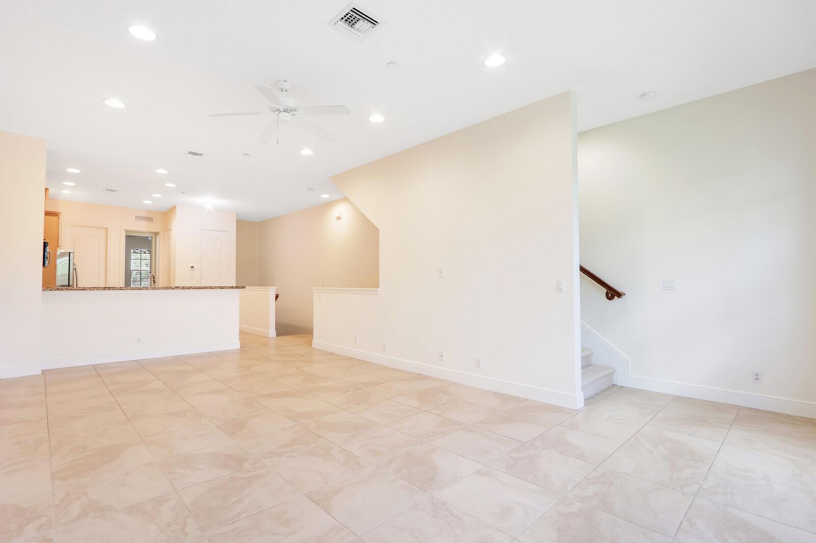 CIELO TOWNHOMES AT SHOPS - Residential Lease