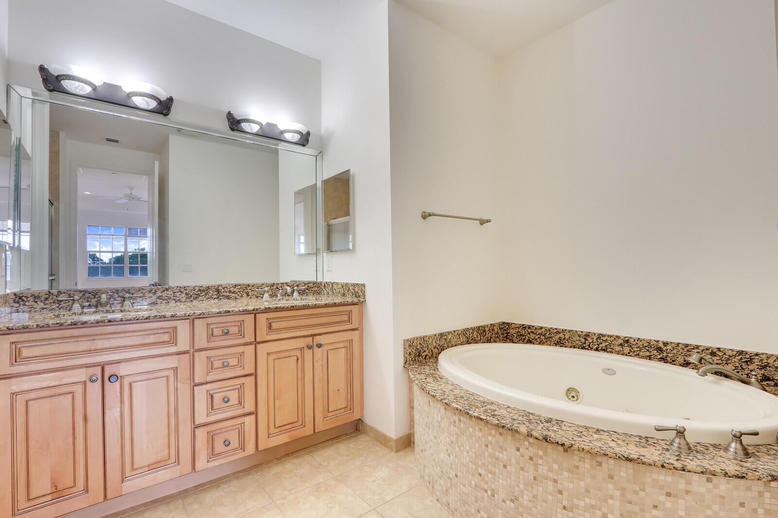 CIELO TOWNHOMES AT SHOPS - Residential Lease