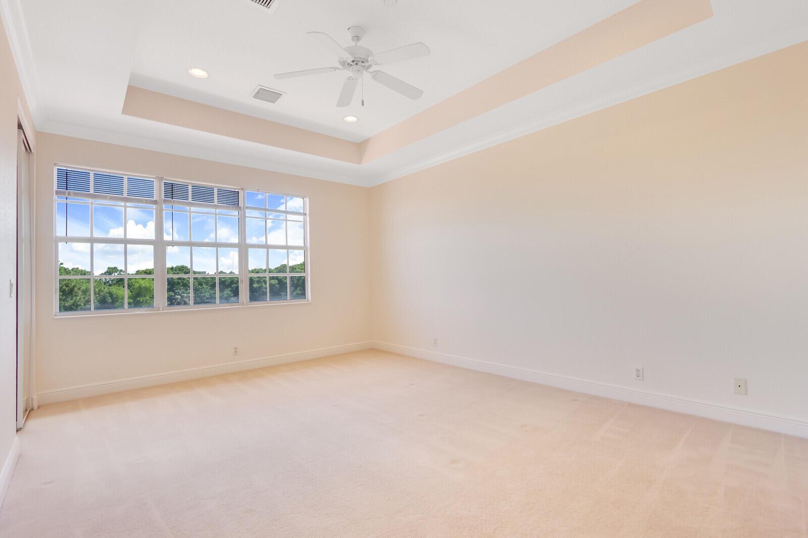 CIELO TOWNHOMES AT SHOPS - Residential Lease
