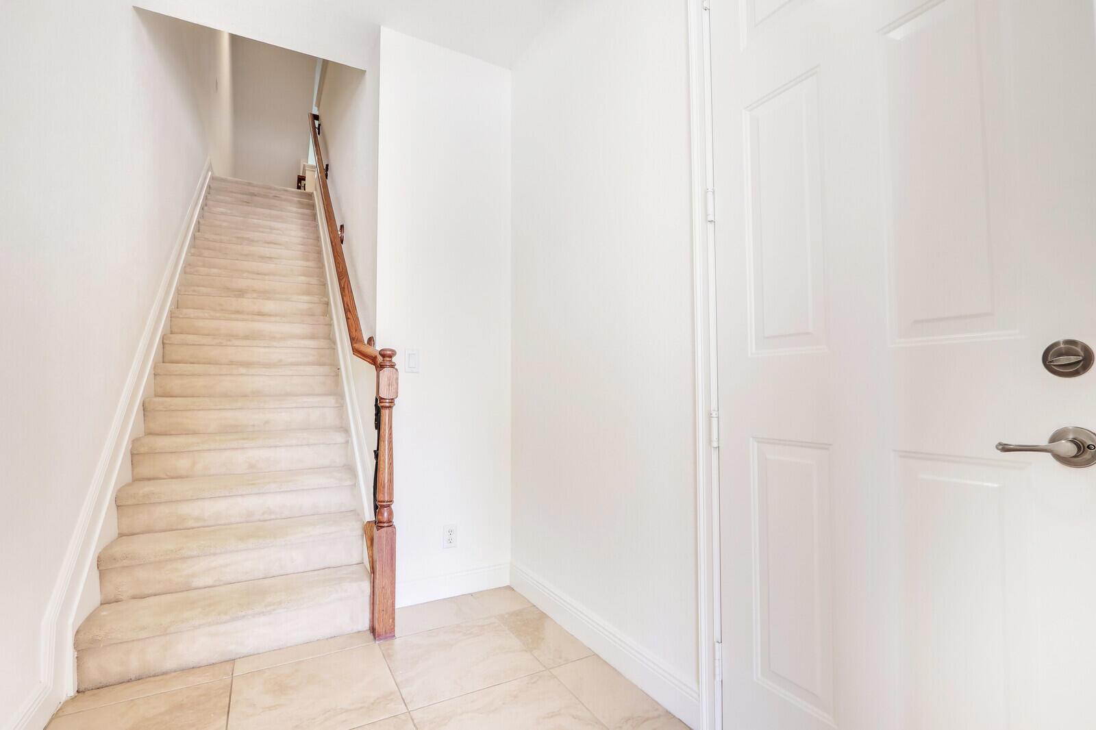 CIELO TOWNHOMES AT SHOPS - Residential Lease