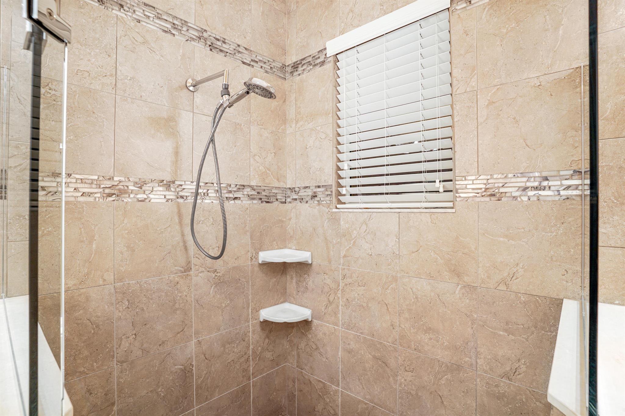 VERANO PUD NO 1 PLAT NO 13 - Residential Lease