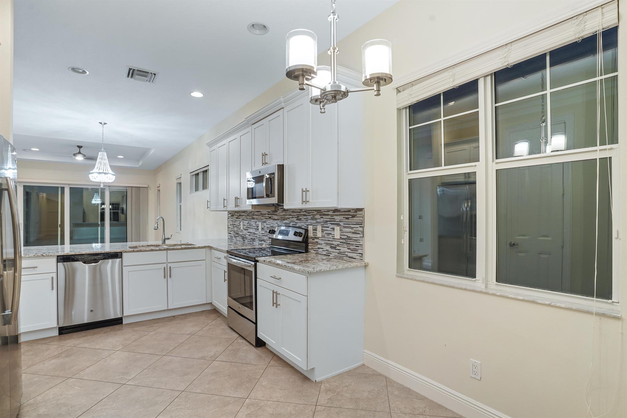 VERANO PUD NO 1 PLAT NO 13 - Residential Lease