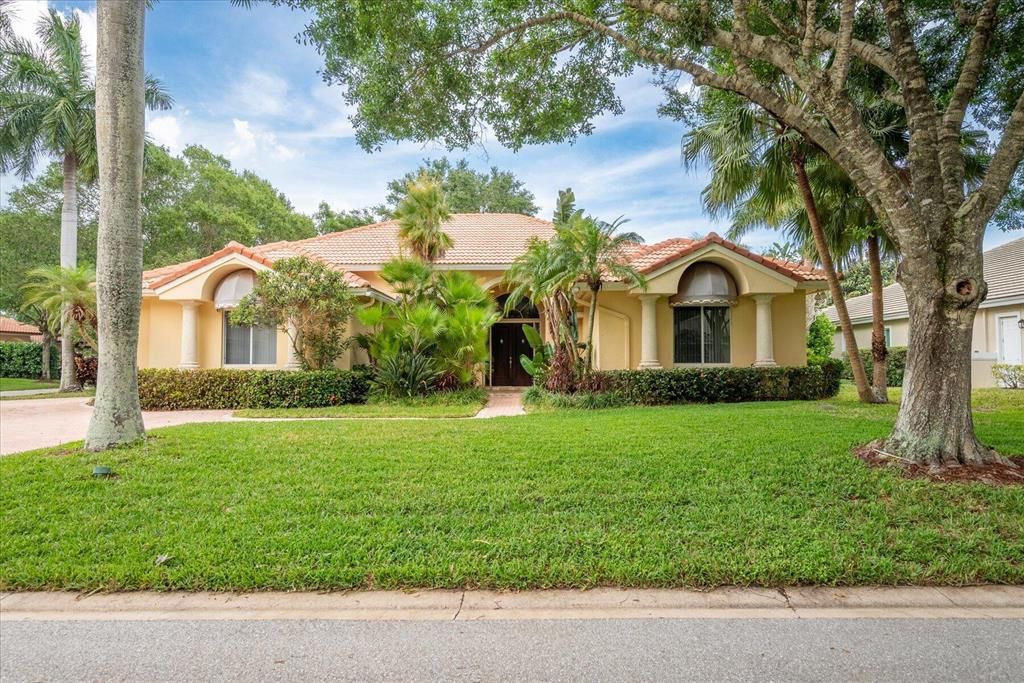 Photo of 125 N River Drive W, Jupiter, FL 33458 (MLS # R10881843)