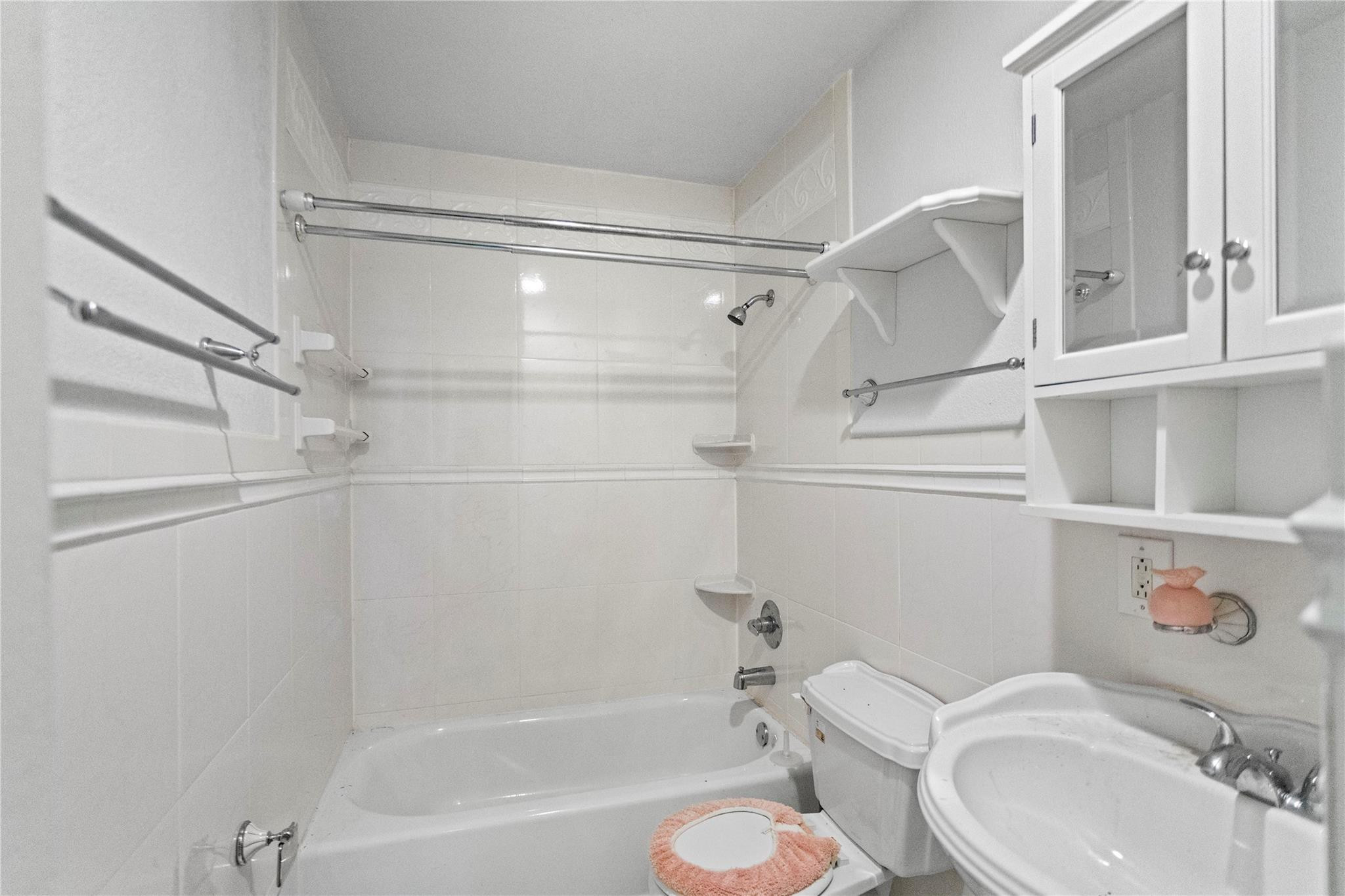 Flair Sub 2 51-38 B - Residential