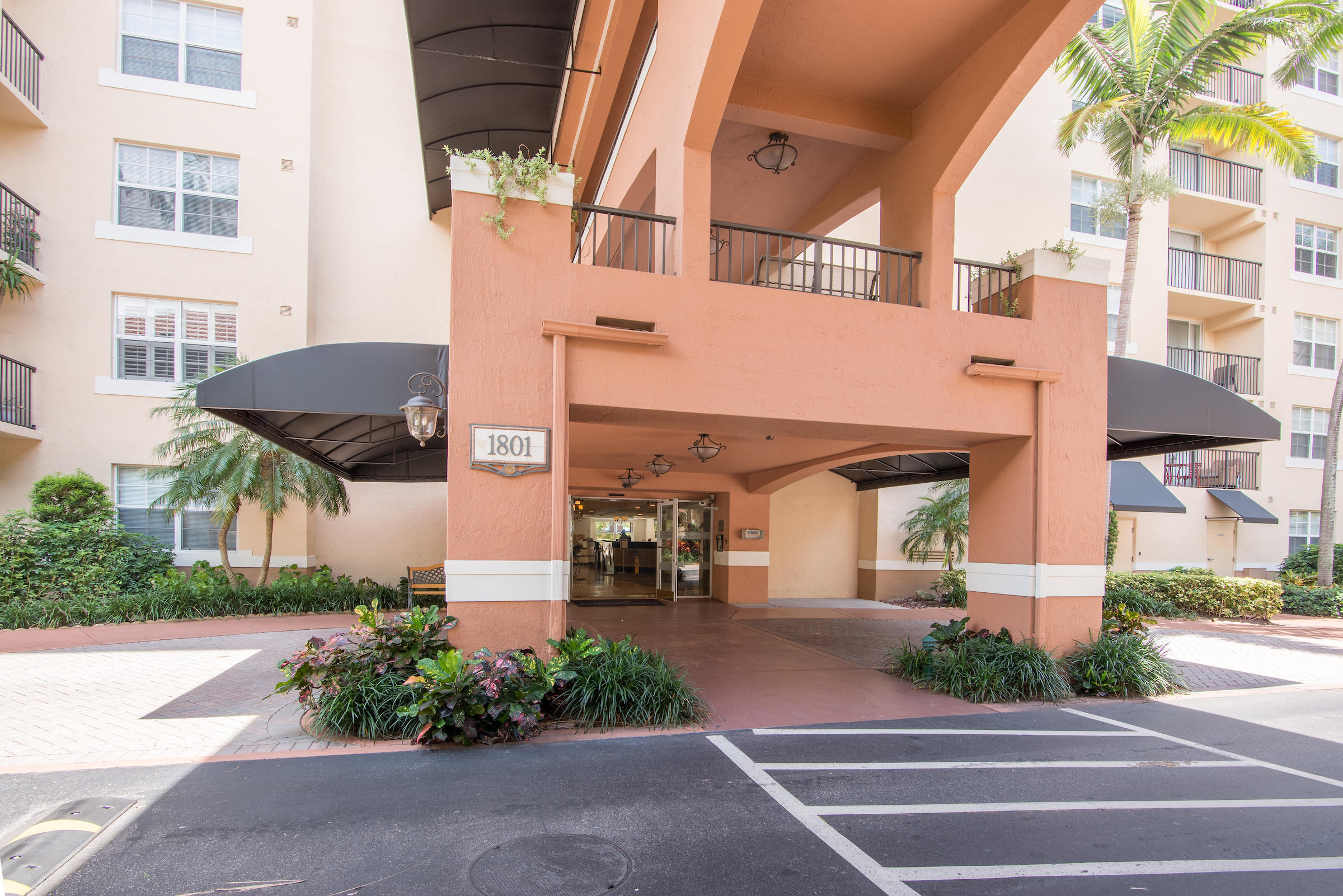 FLAGLER POINTE CONDO - Residential Lease