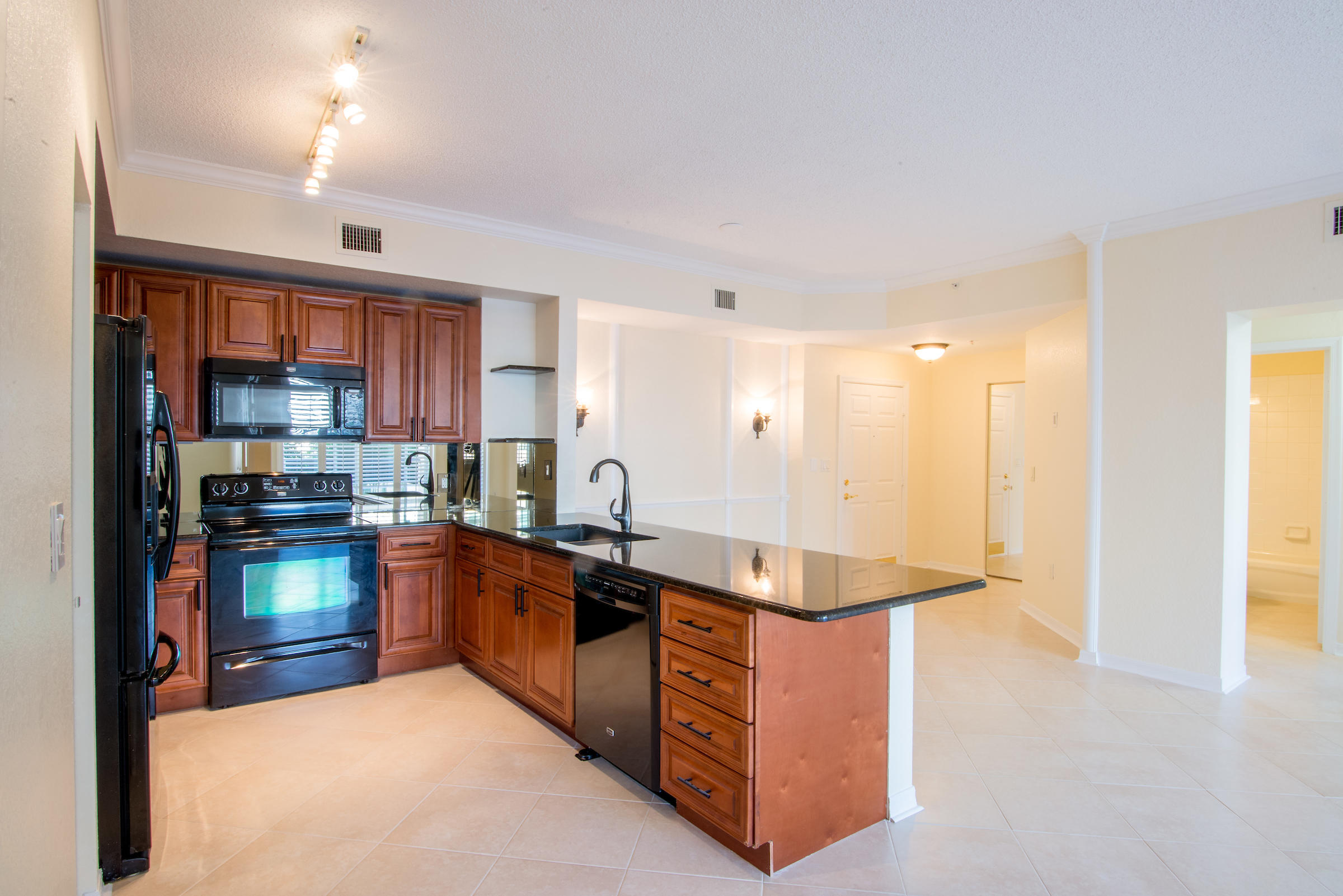 FLAGLER POINTE CONDO - Residential Lease