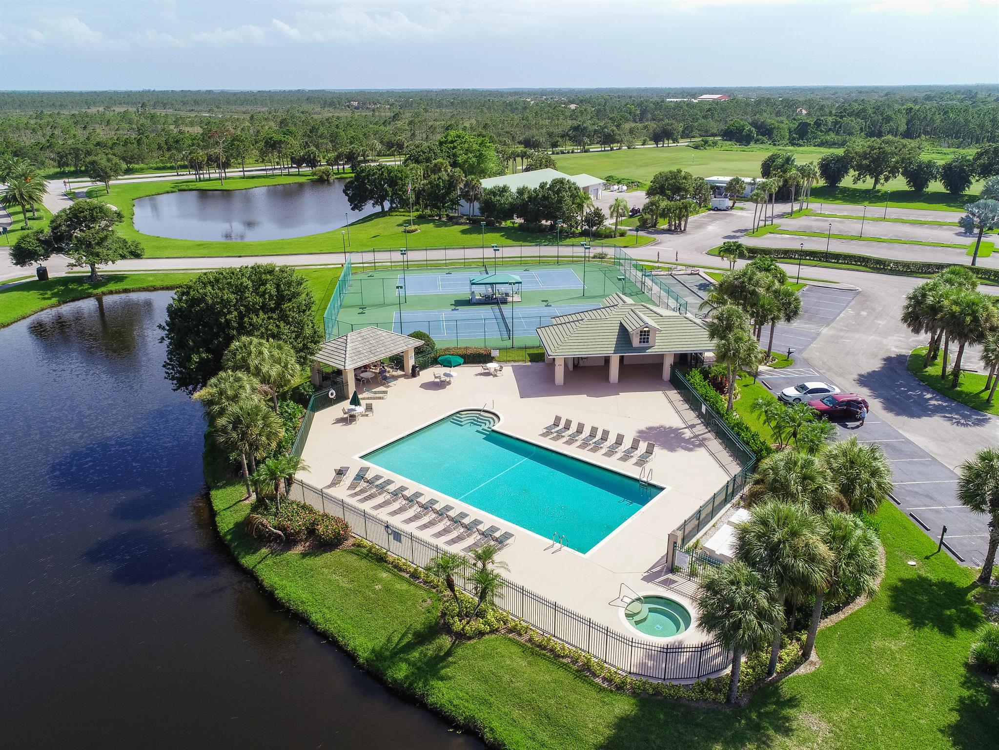 Double Tree - Residential