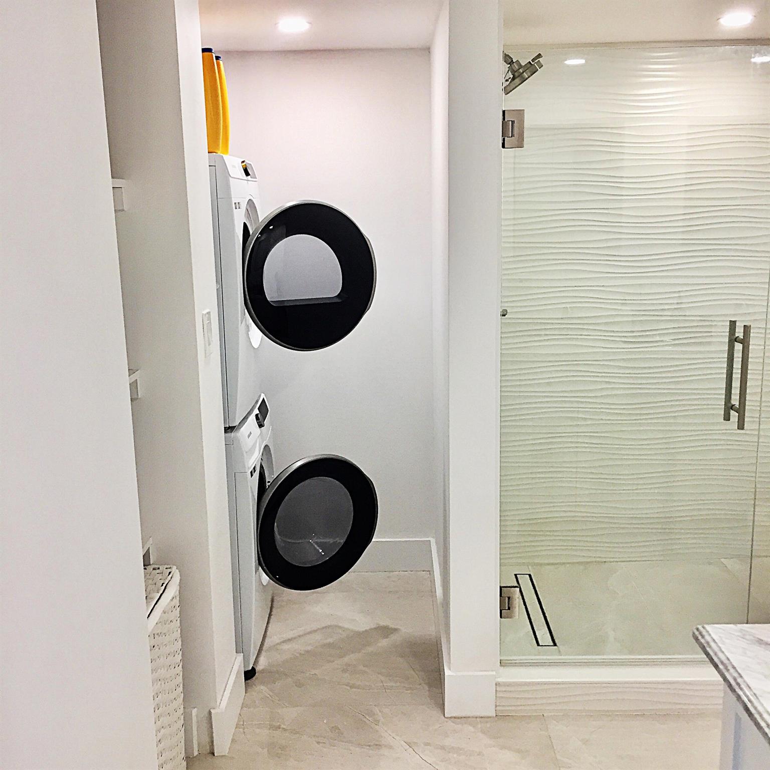 WATER GLADES CONDO - Residential