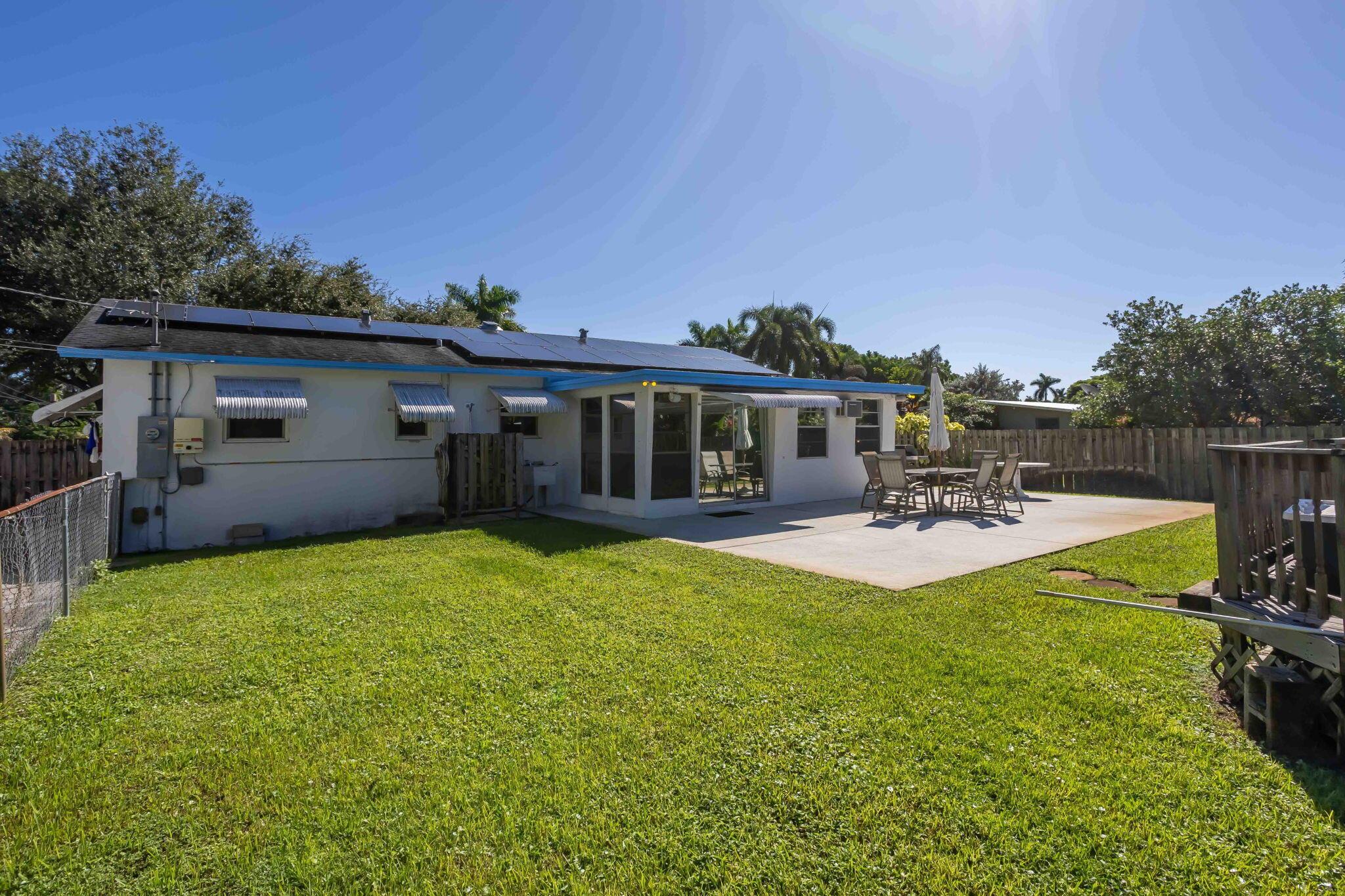 FLORIDA GARDENS 3 - Residential