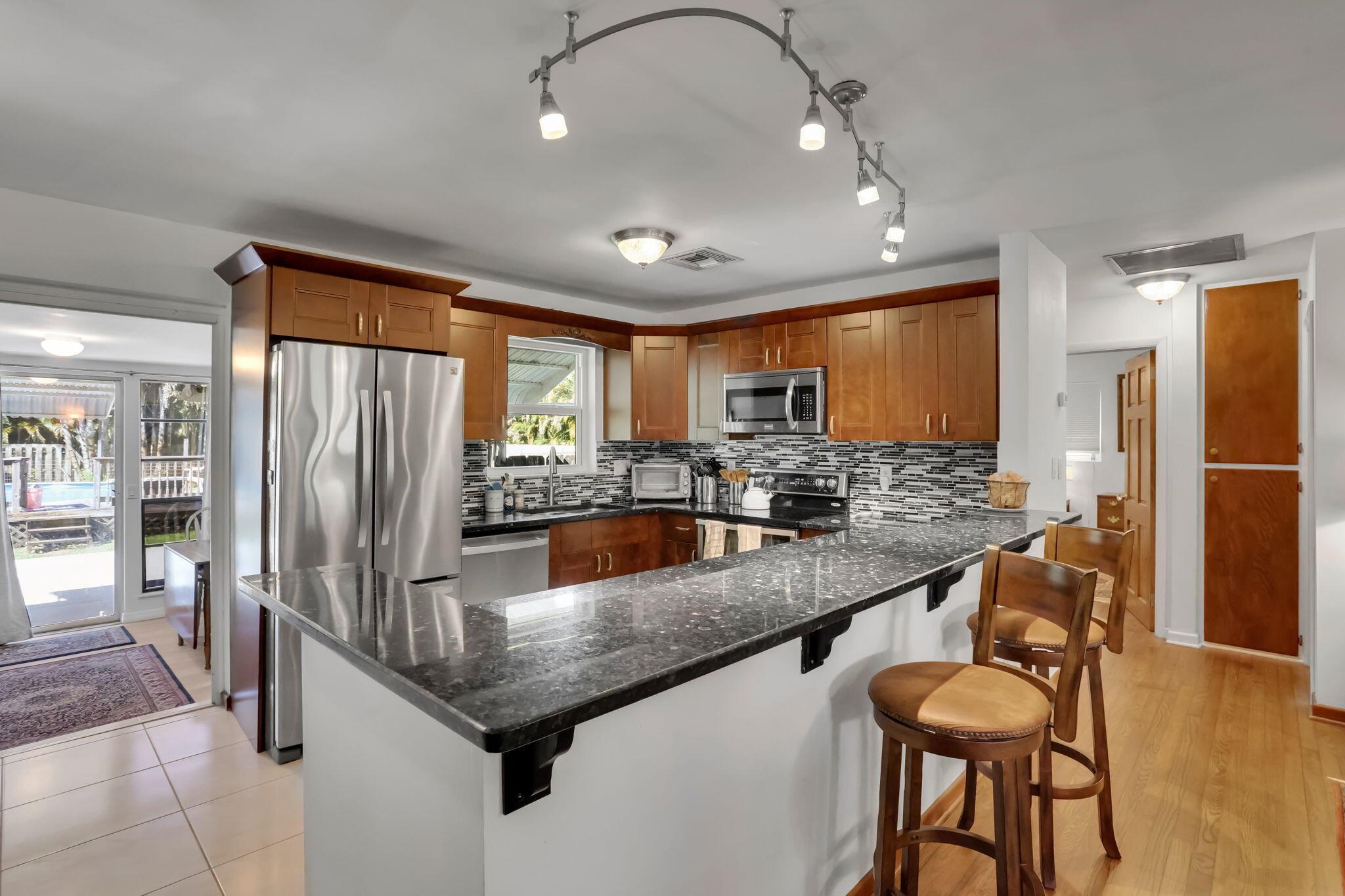 FLORIDA GARDENS 3 - Residential