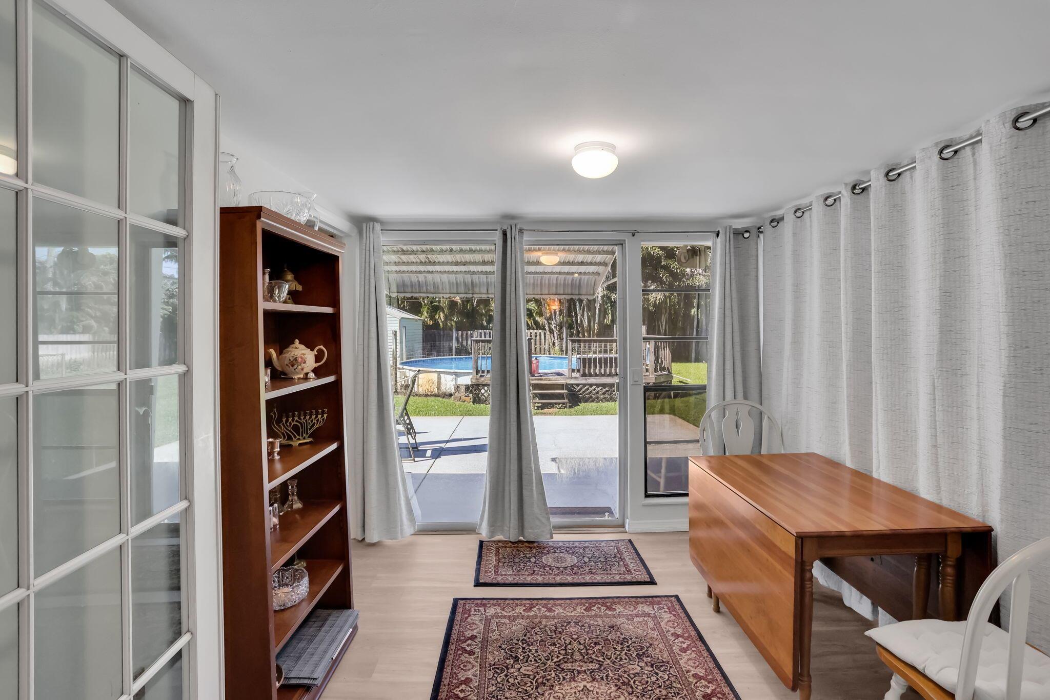 FLORIDA GARDENS 3 - Residential