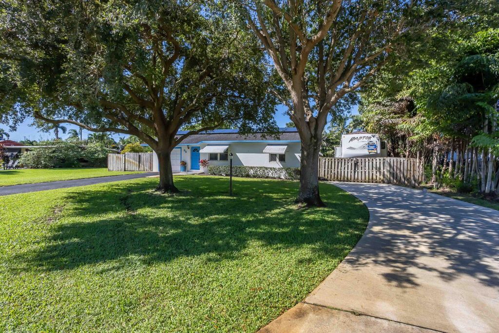 Photo of 32 Dayton Road, Lake Worth, FL 33467 (MLS # R11136993)