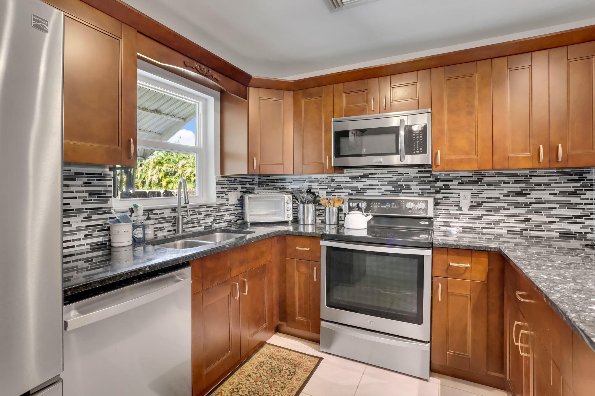 FLORIDA GARDENS 3 - Residential