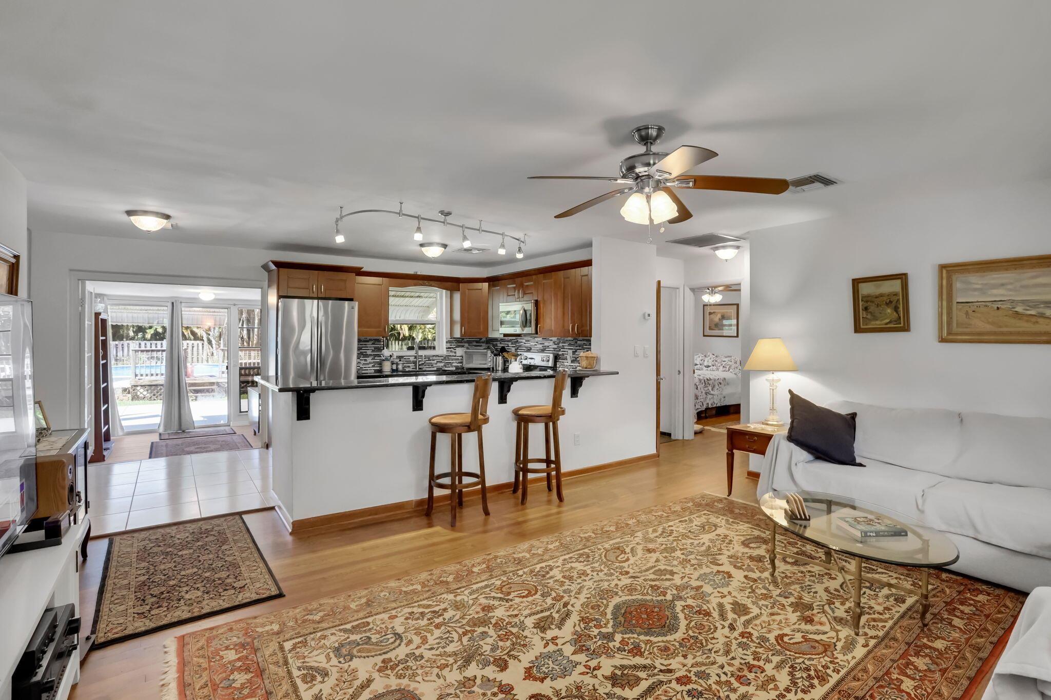 FLORIDA GARDENS 3 - Residential