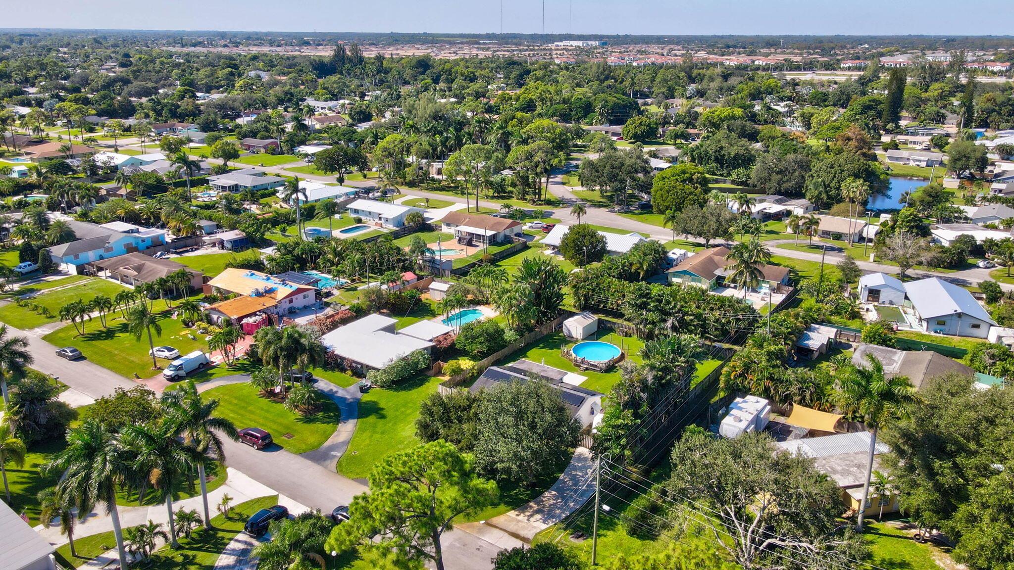 FLORIDA GARDENS 3 - Residential