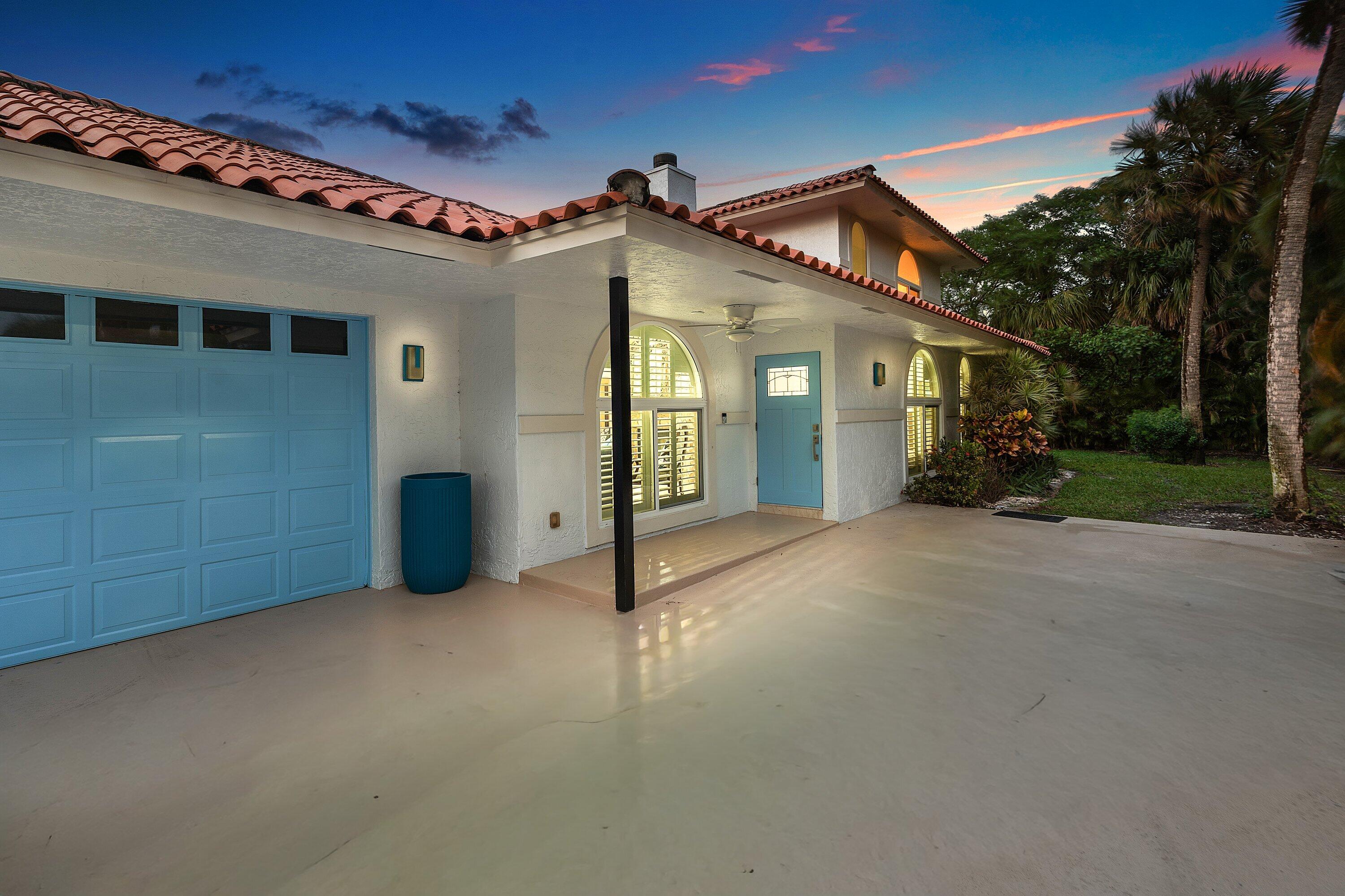 359 E Ocean Avenue