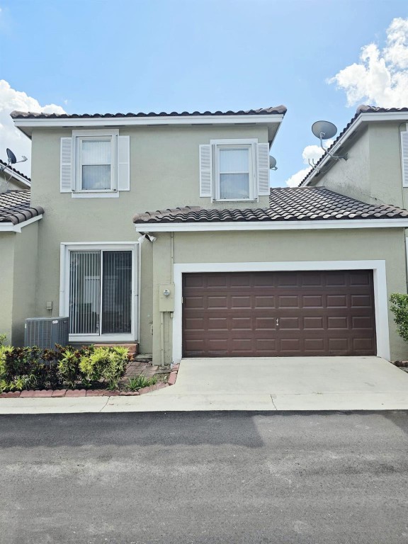 KENSINGTON MANOR - Residential