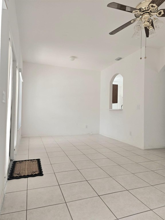 KENSINGTON MANOR - Residential