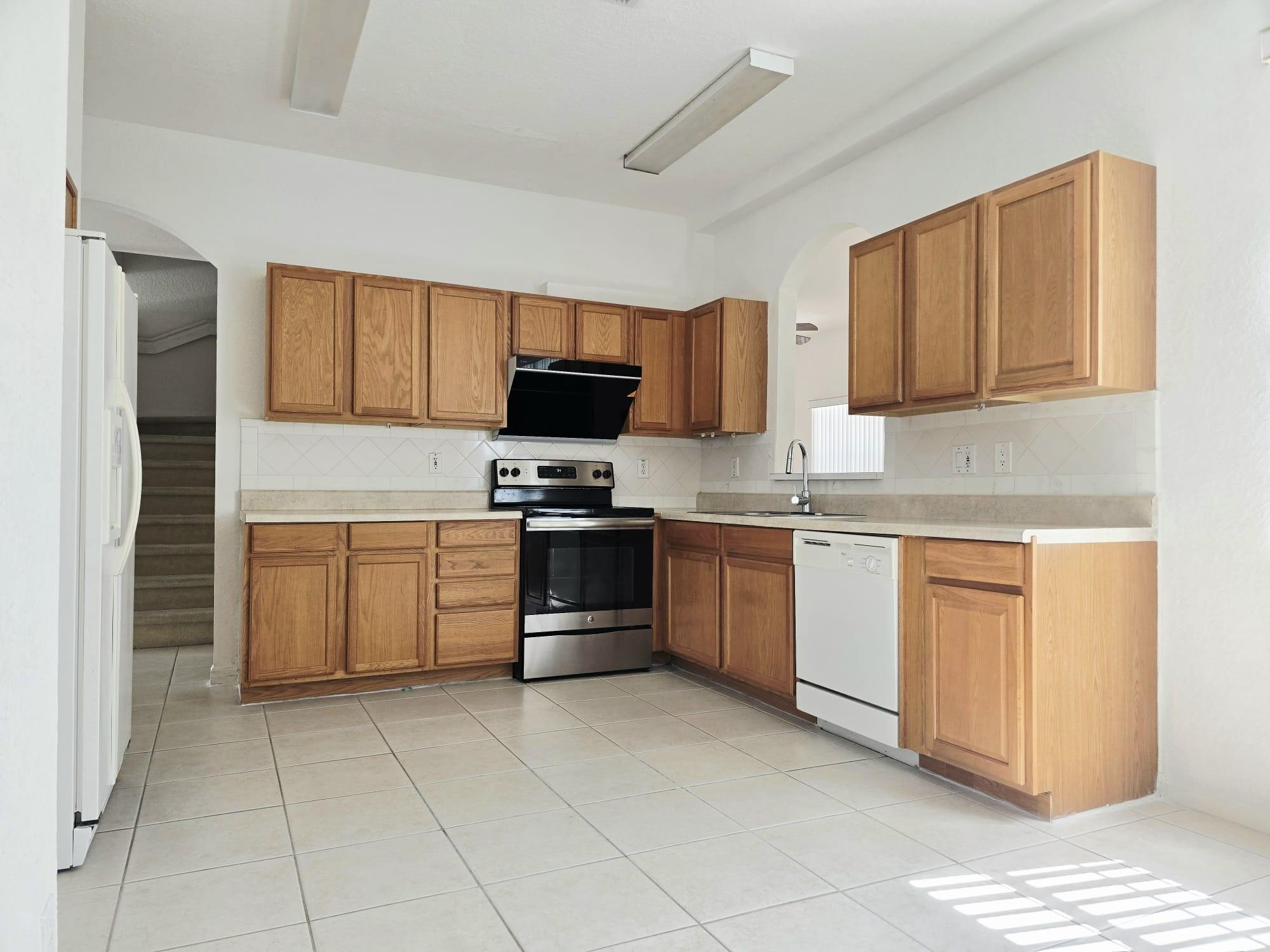 KENSINGTON MANOR - Residential