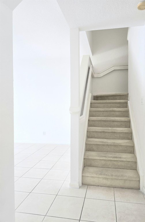 KENSINGTON MANOR - Residential