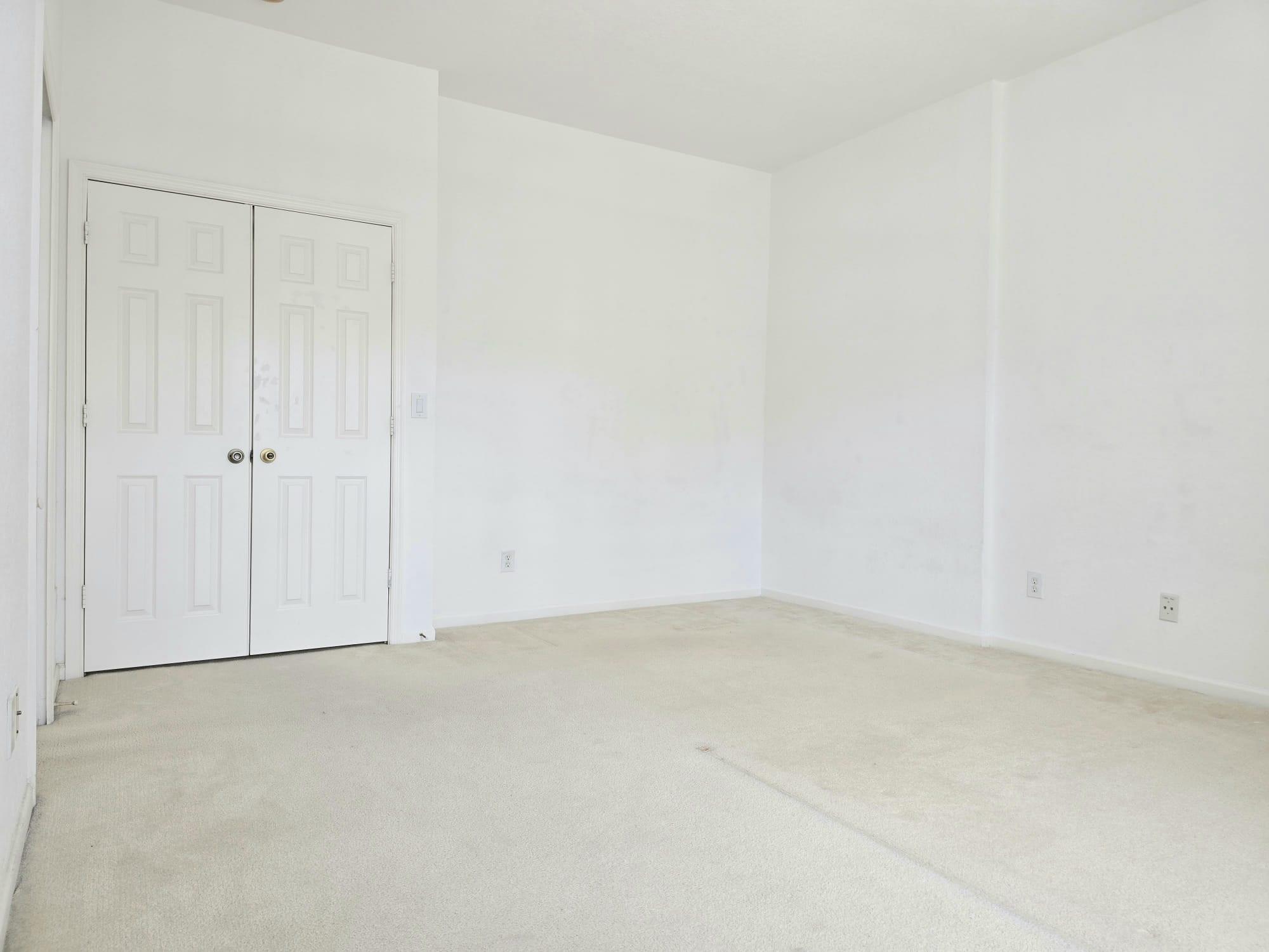 KENSINGTON MANOR - Residential