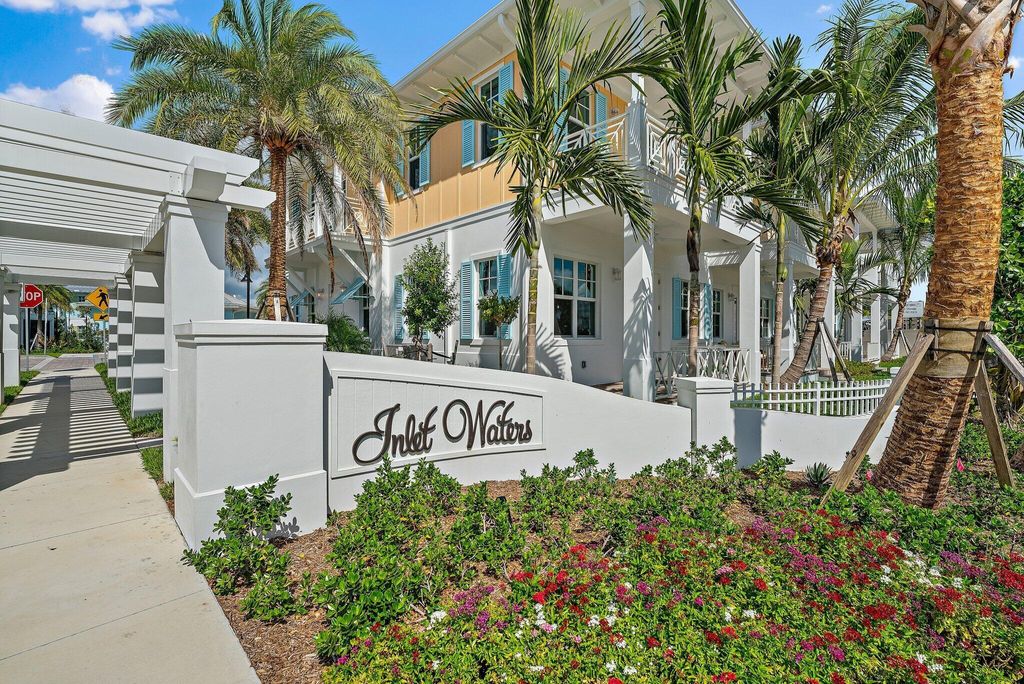 Photo of 526 Inlet Waters Circle, Jupiter, FL 33477 (MLS # R11059291)